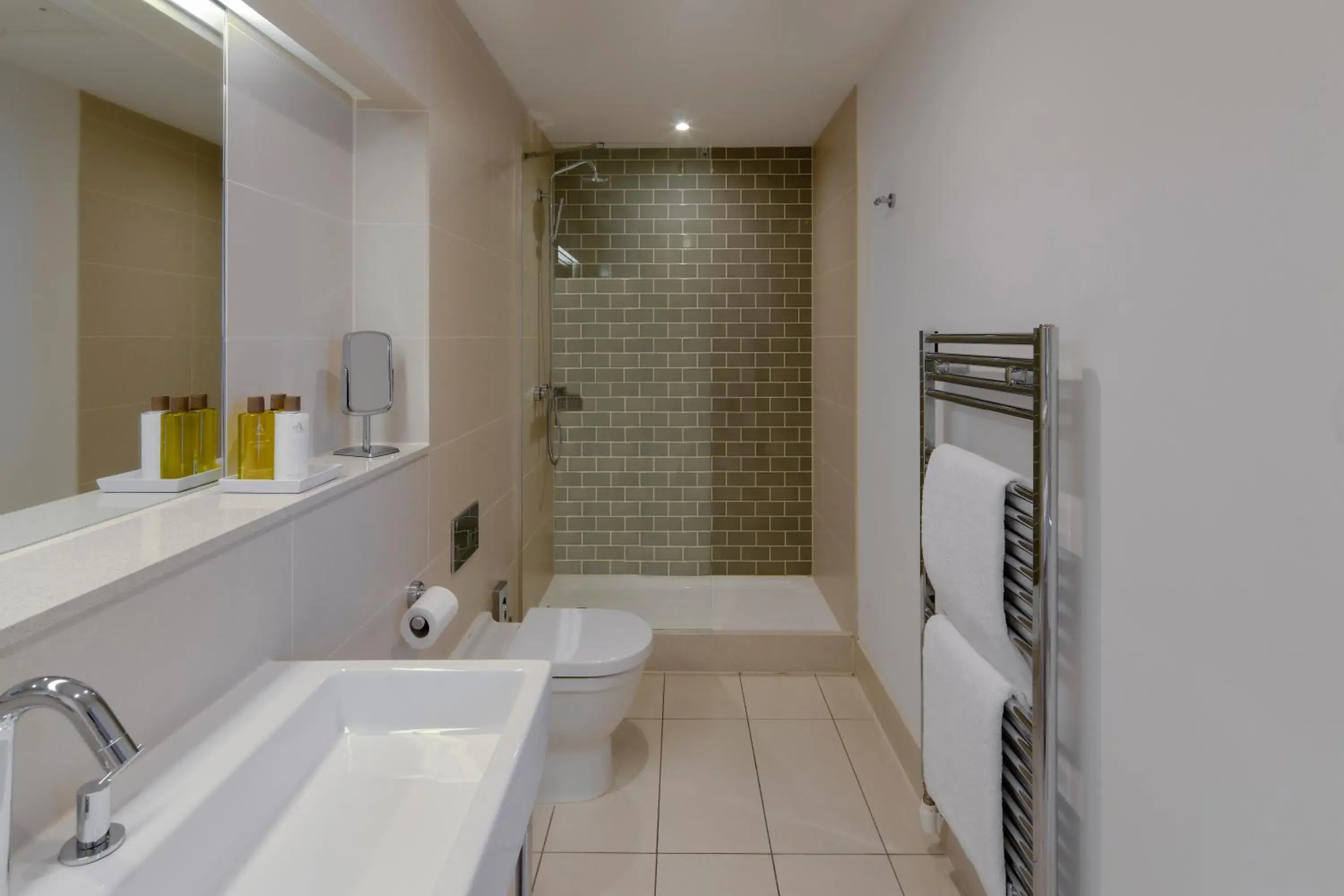 Deluxe Two Bedroom Apartment with Balcony in Cheval Old Town Chambers Deluxe Two Bedroom Apartment with Balcony in Cheval Old Town Chambers