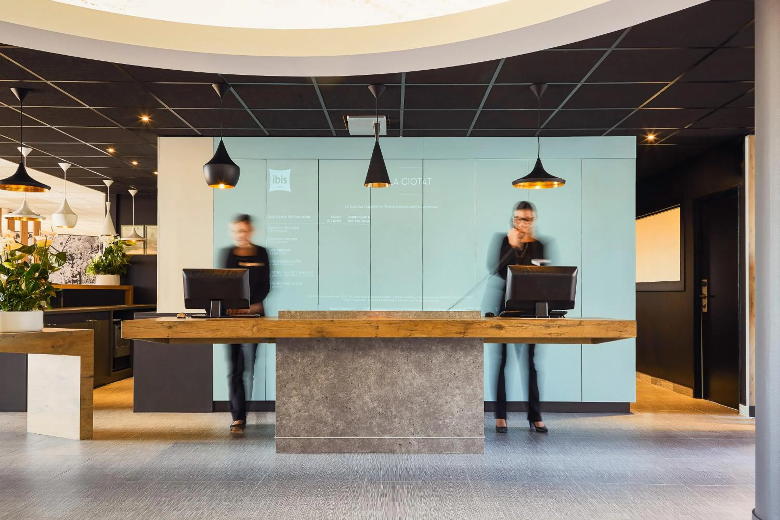 Lobby or reception in ibis La Ciotat