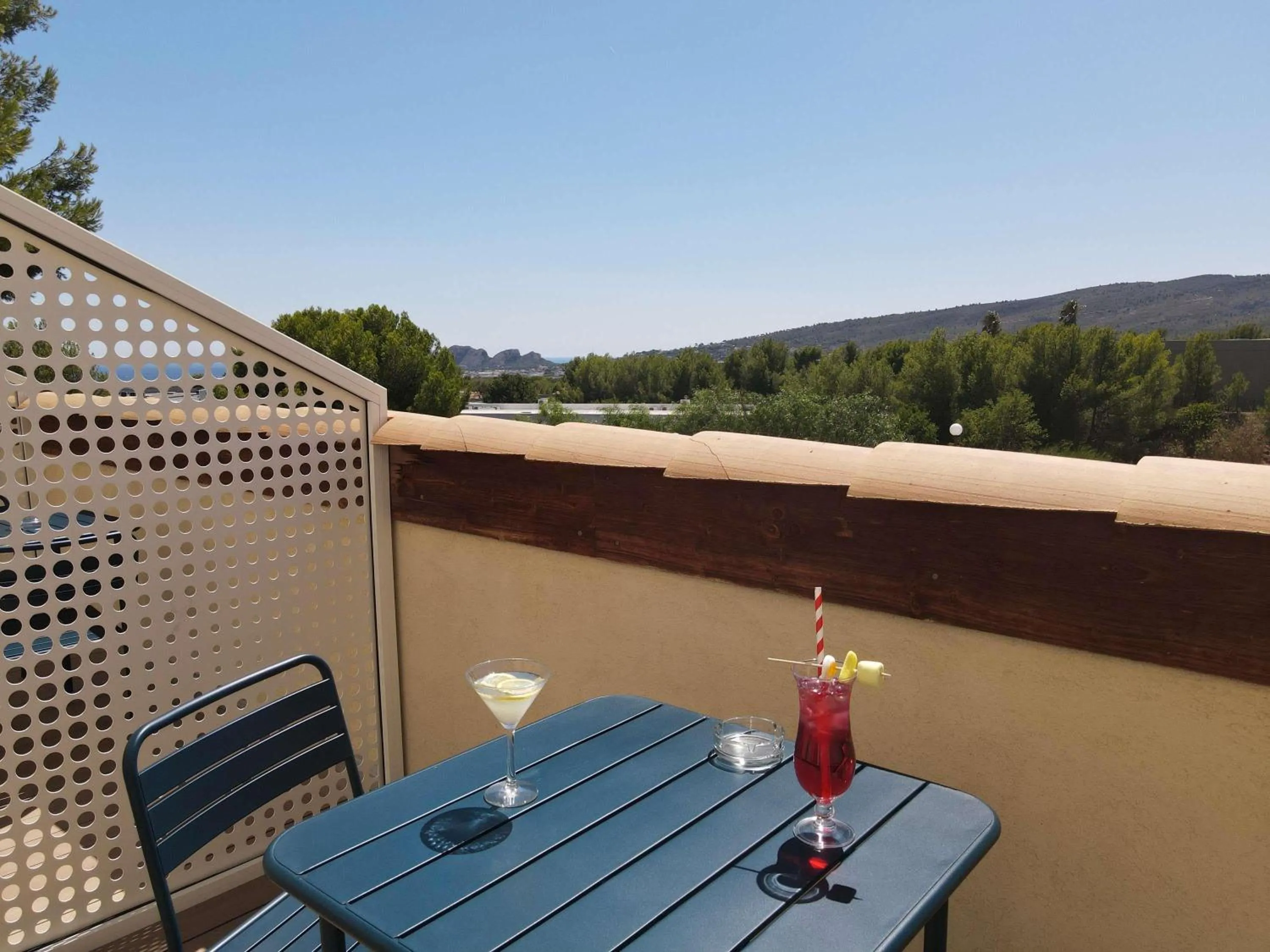 Bedroom in ibis La Ciotat