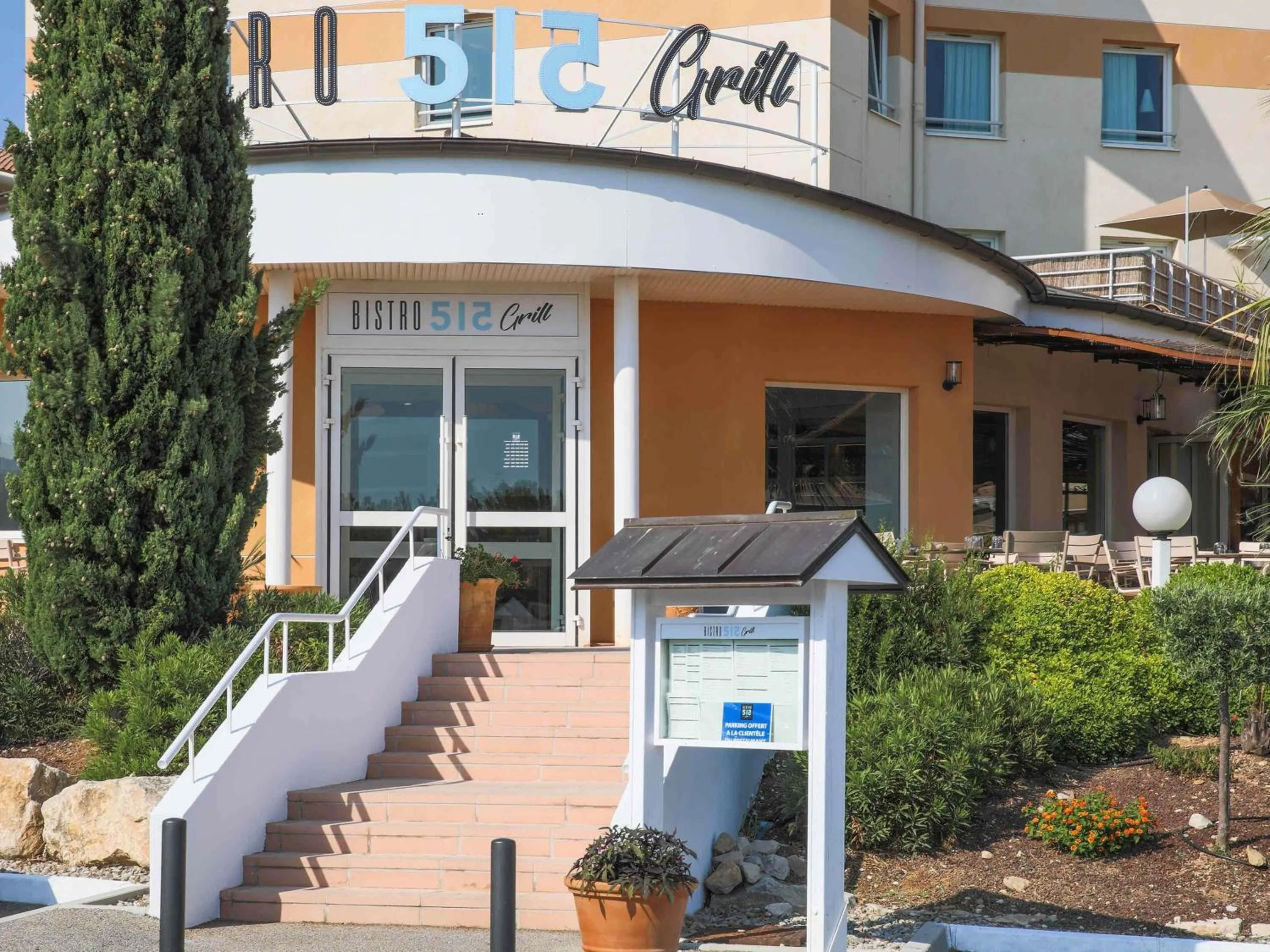 Restaurant/places to eat in ibis La Ciotat