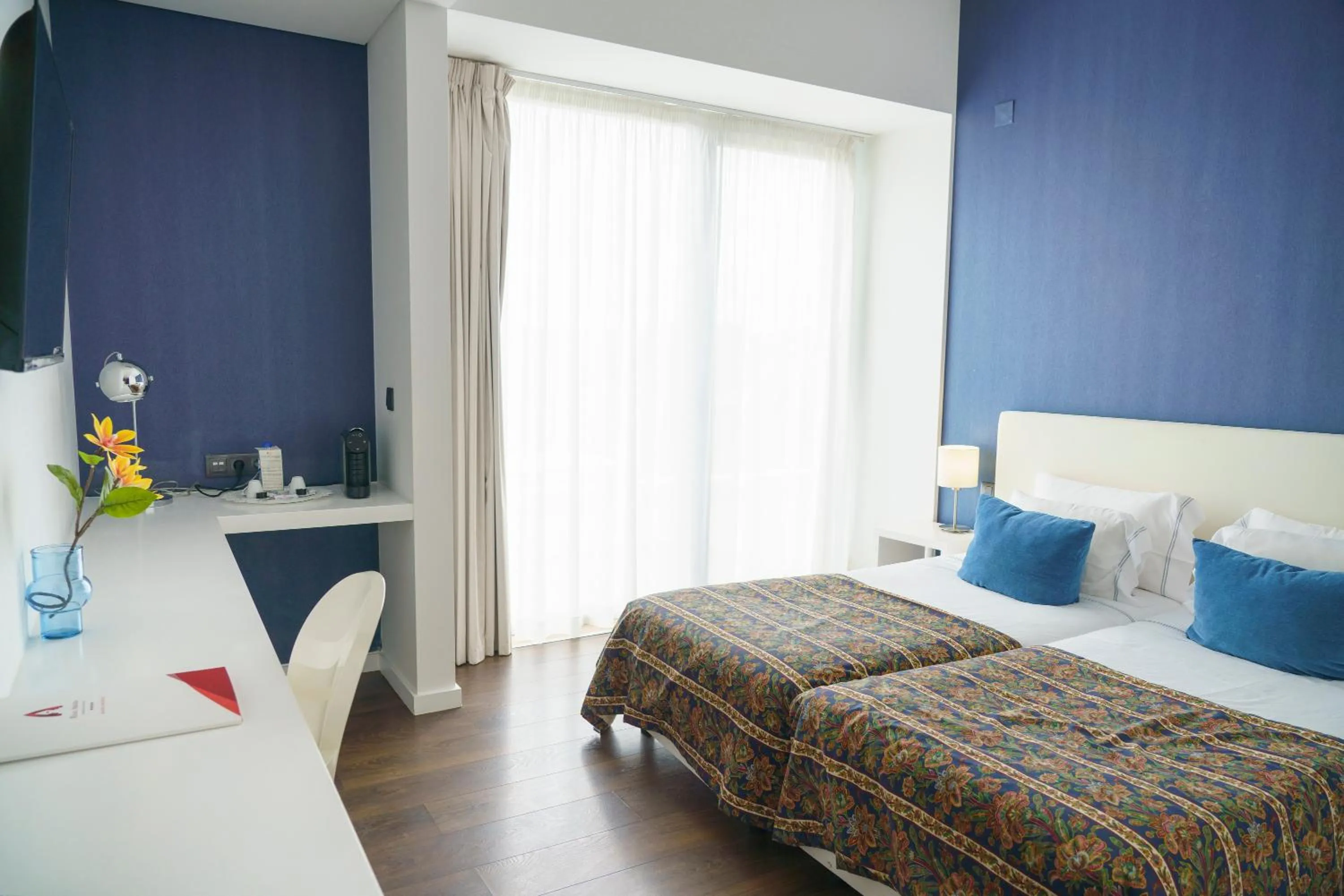 Bedroom, Bed in Real Abadia, Congress & Spa Hotel