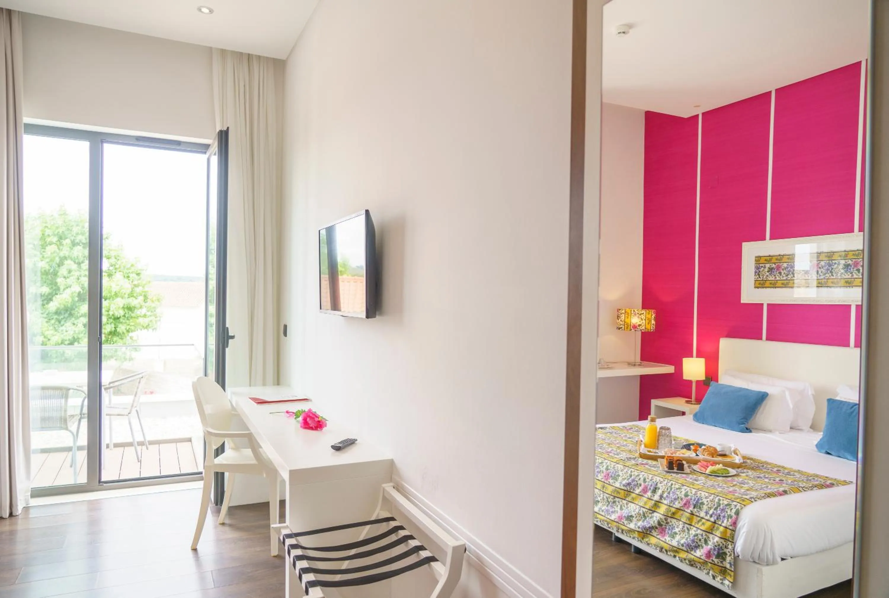 Bedroom, Bed in Real Abadia, Congress & Spa Hotel