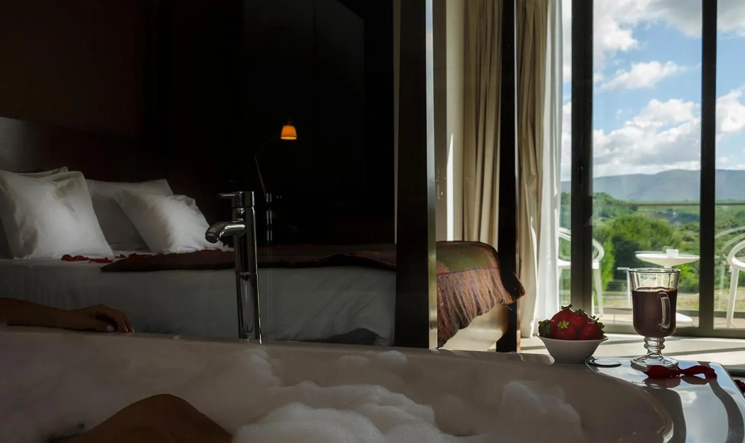 Bedroom, Bed in Real Abadia, Congress & Spa Hotel