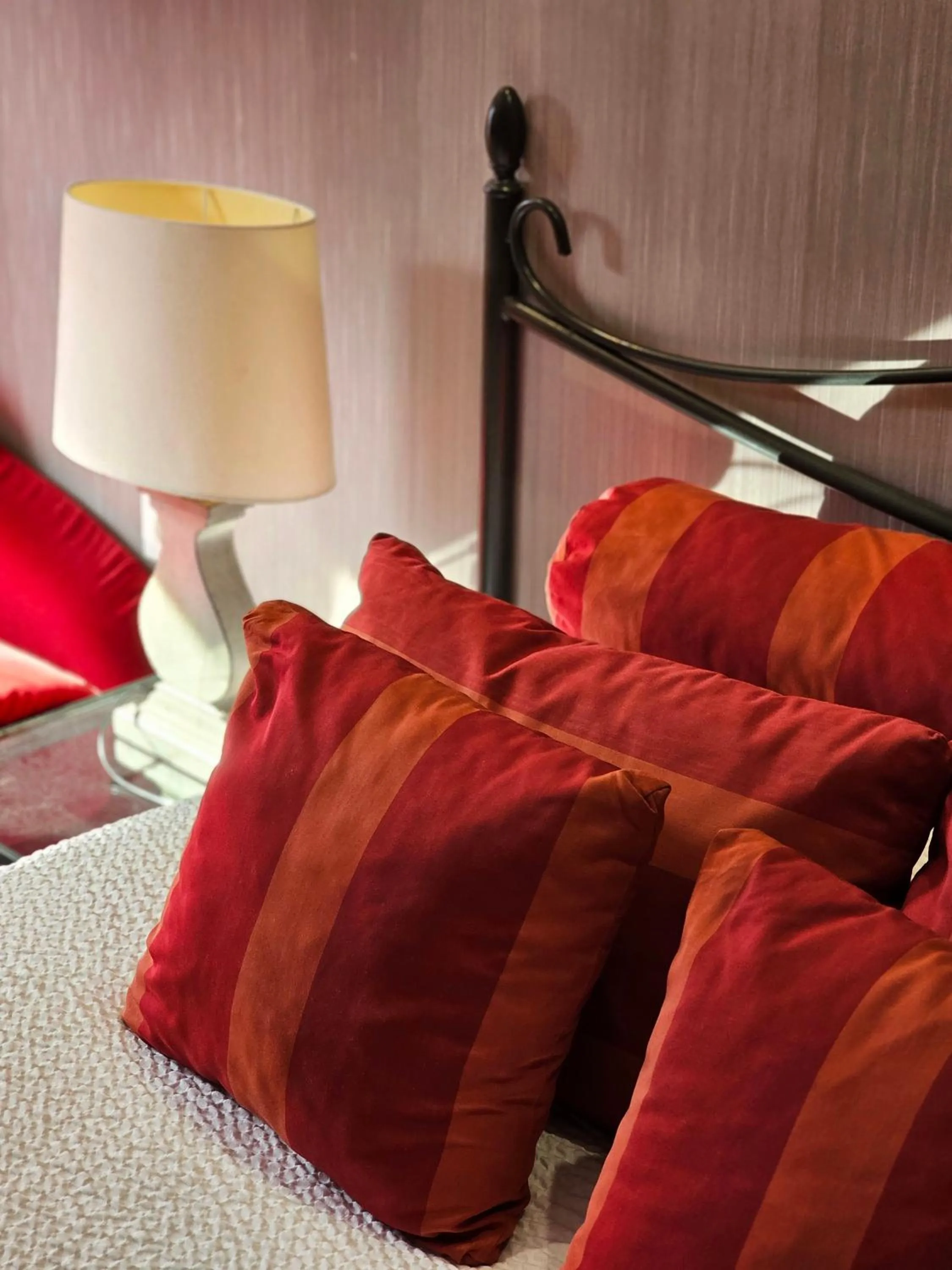 Bedroom, Bed in Logis Hôtel Le Glacier