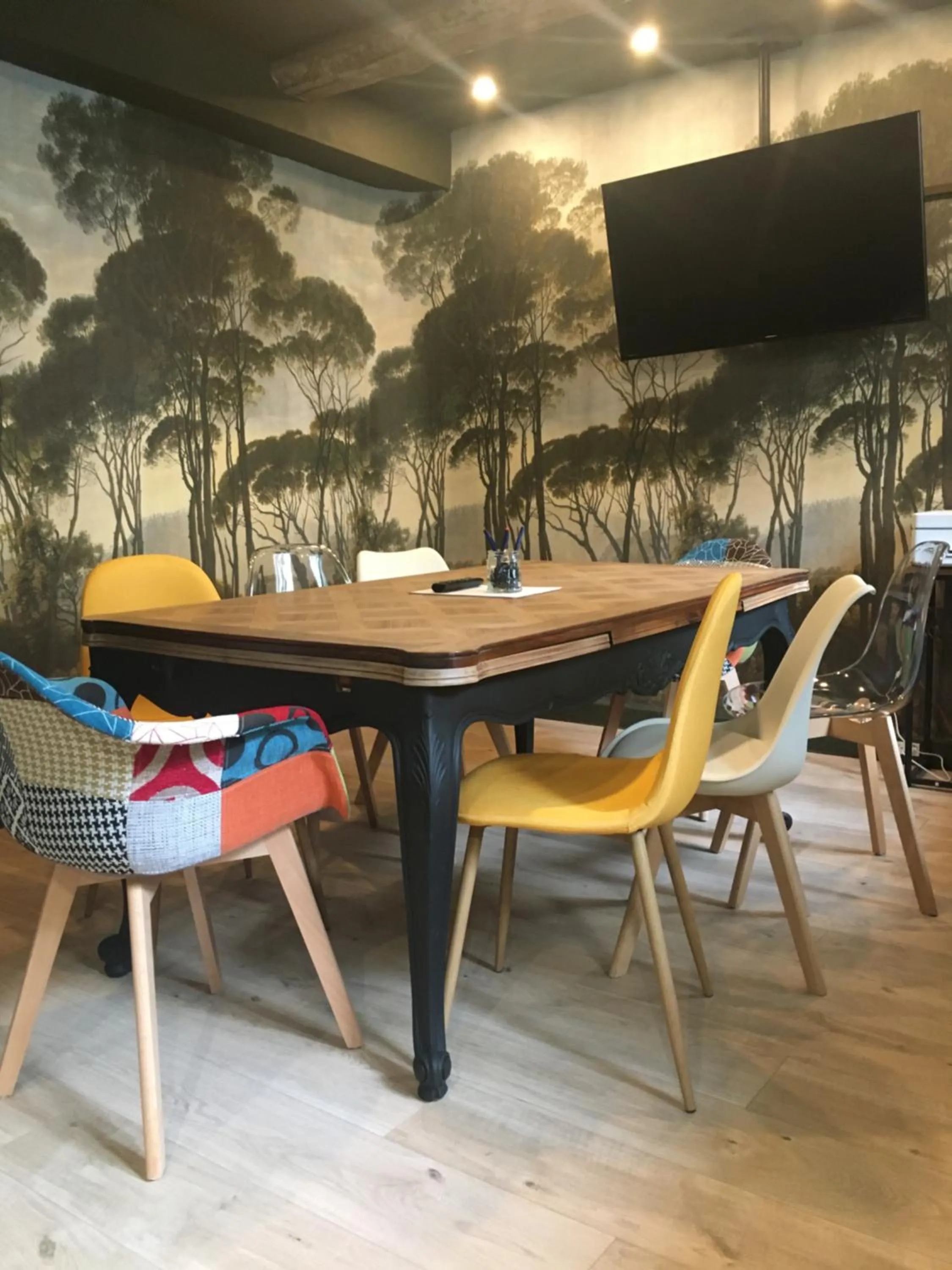 Meeting/conference room in Logis Hôtel Le Glacier