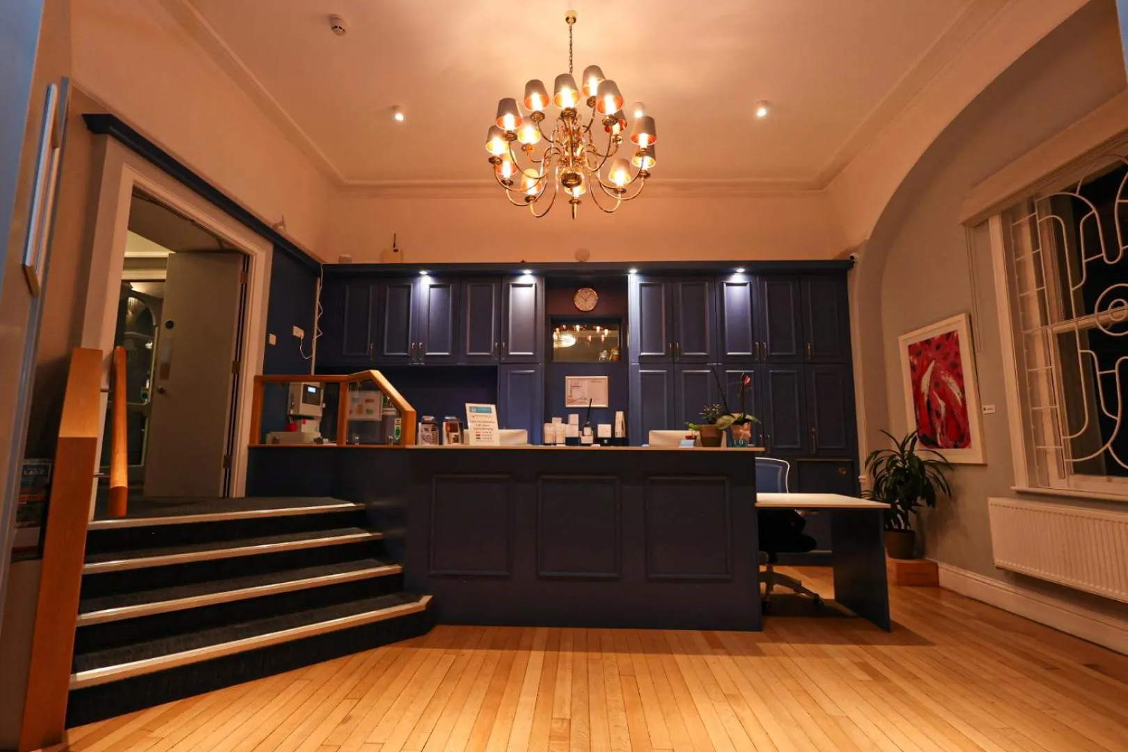 Facade/entrance in Manor Hotel