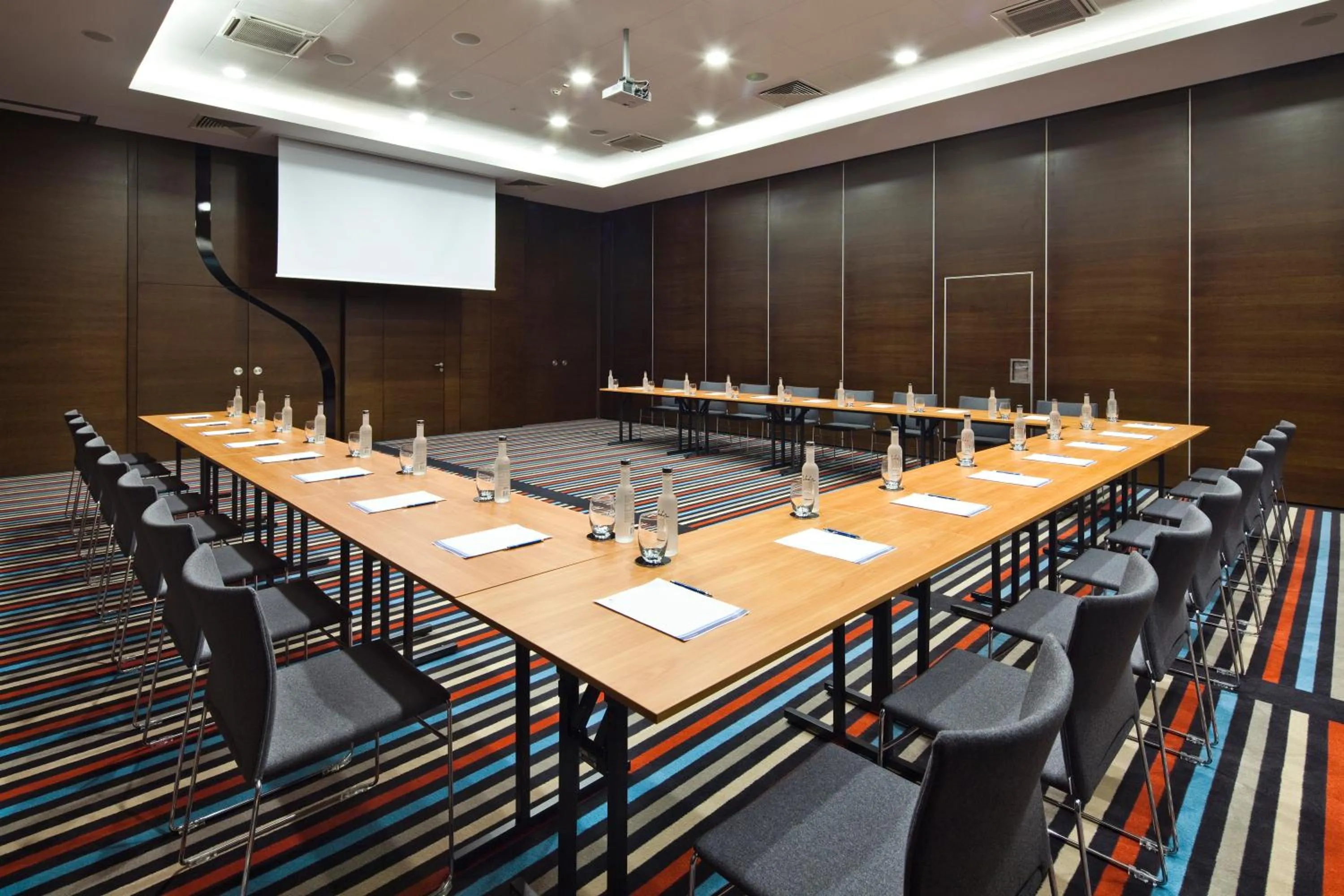 Business facilities in Hotel Mikołajki Leisure & SPA - Destigo Hotels