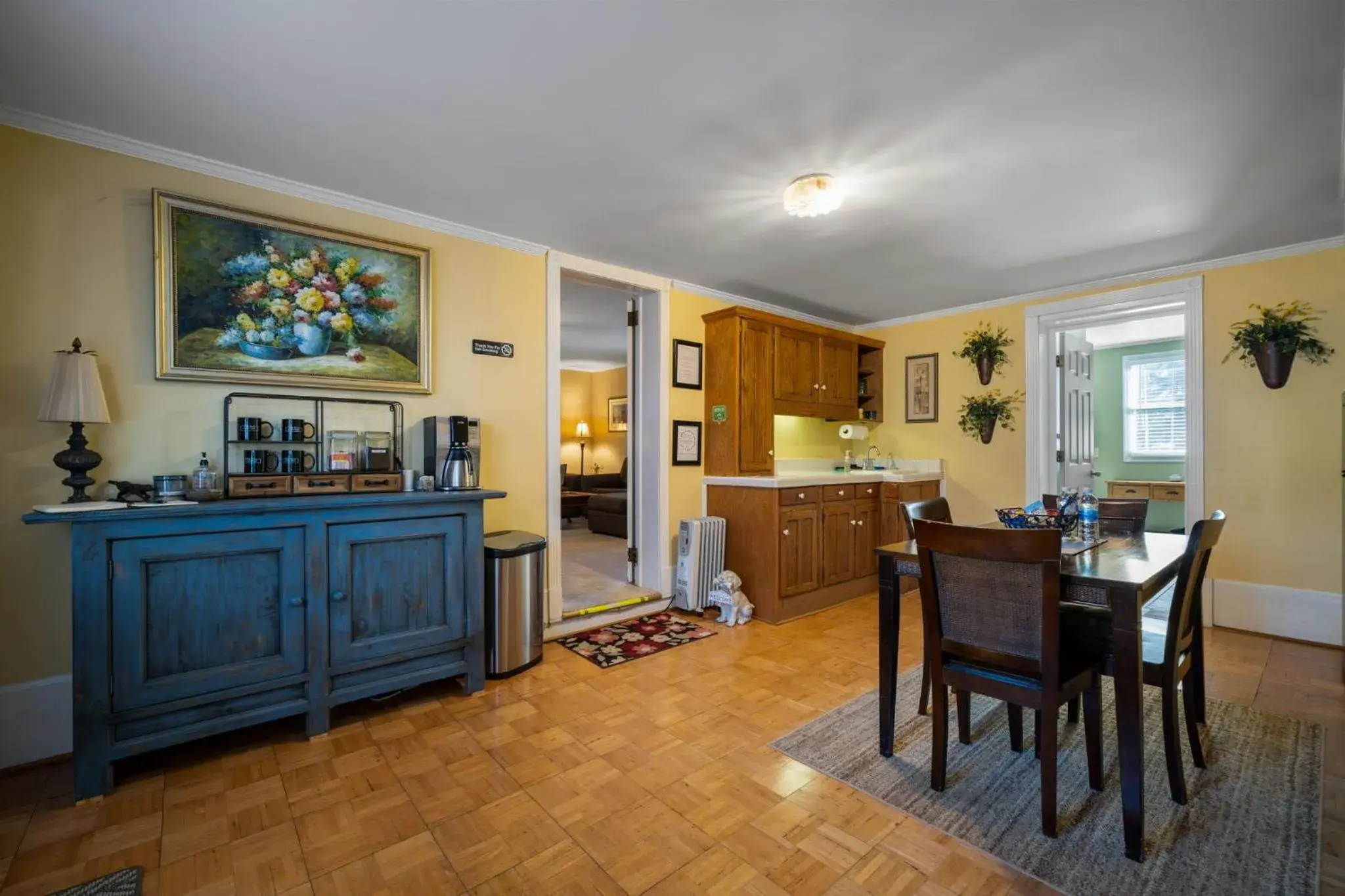 One Bedroom Carriage House in The Inn on Front Street One Bedroom Carriage House in The Inn on Front Street