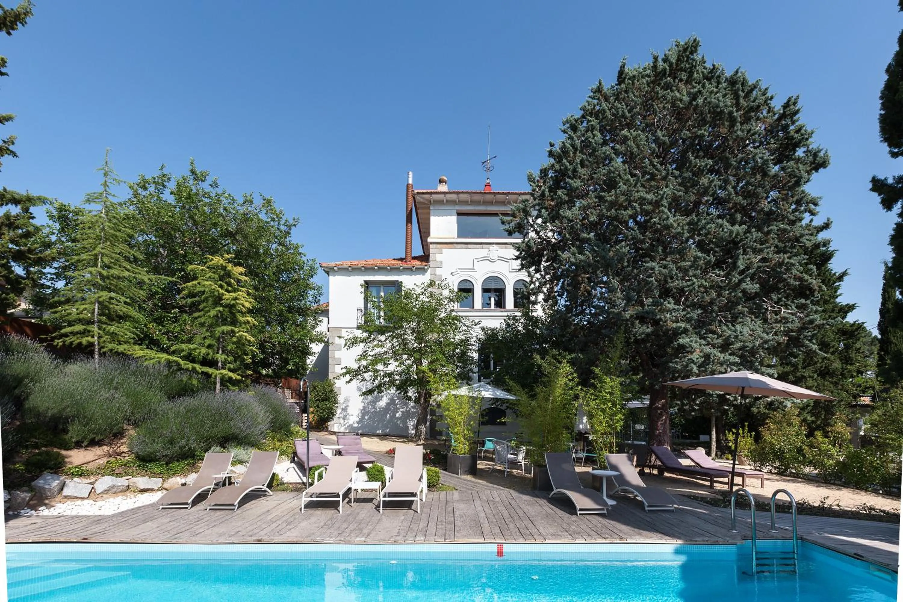 Property building in Box Art Hotel - La Torre