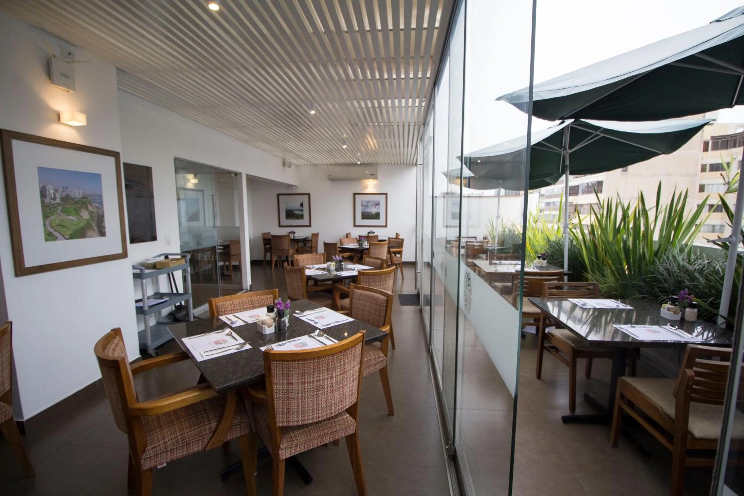 Buffet breakfast in Tierra Viva Miraflores Larco