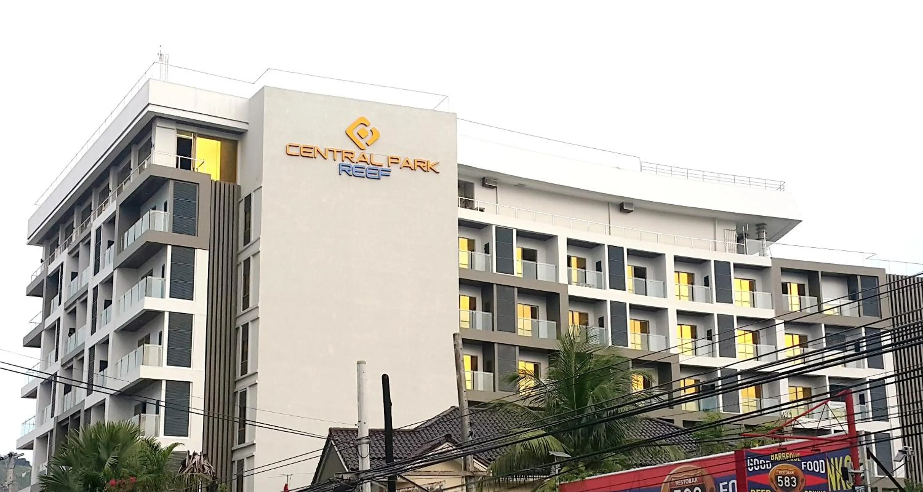 Property building in Central Park Reef Resort