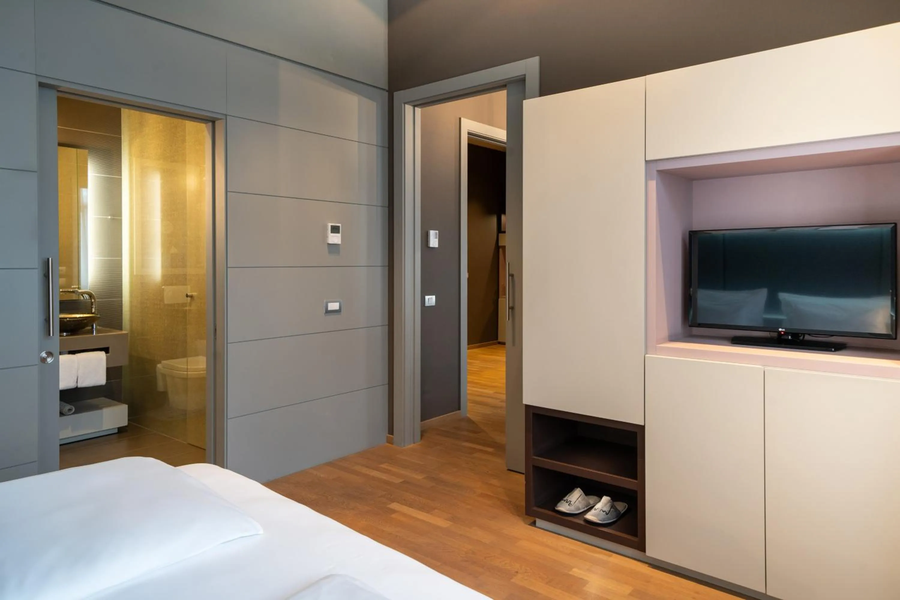 Bathroom, Bed in INNSiDE by Meliá Prague Old Town