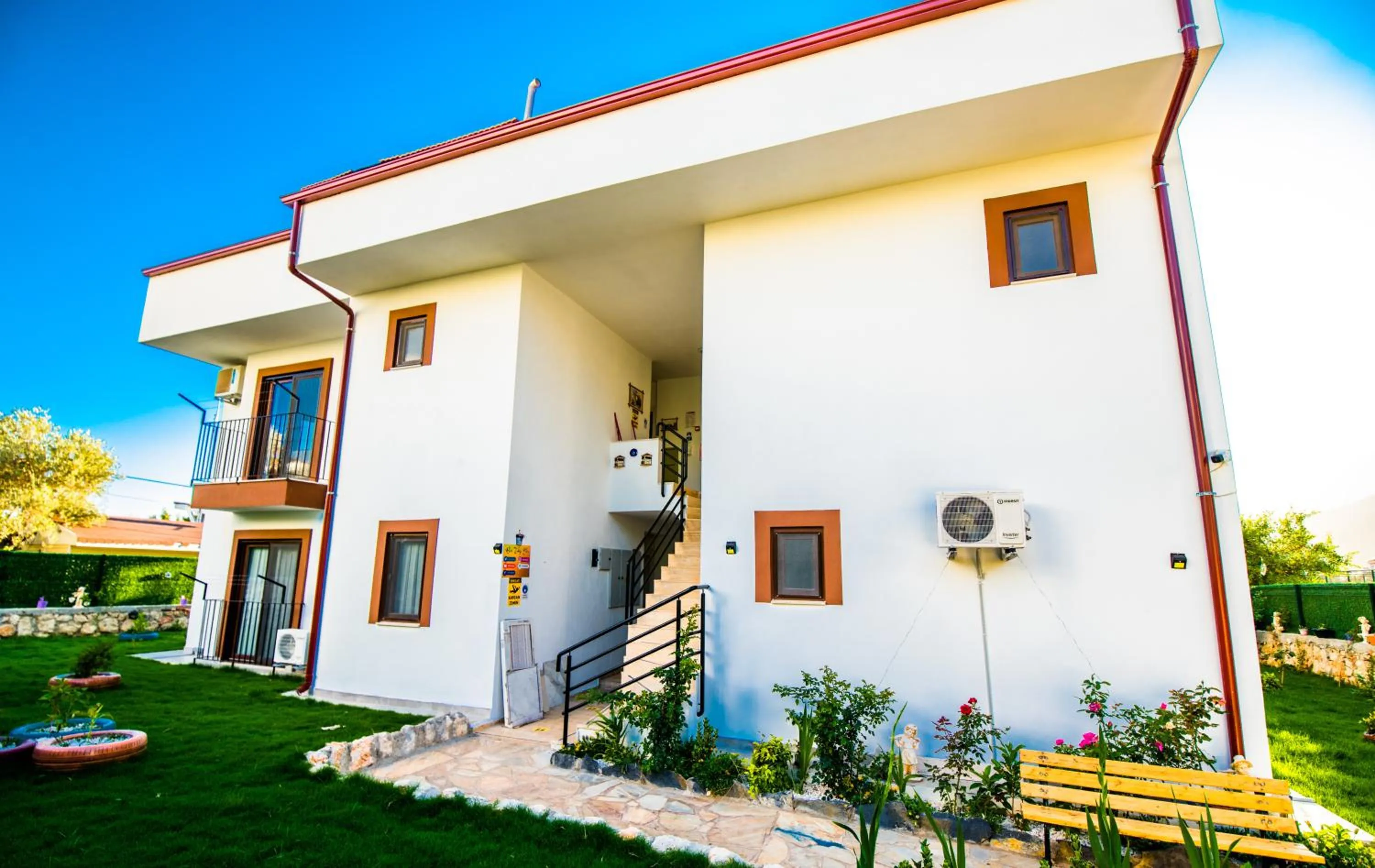 Facade/entrance in Bahçe Apart