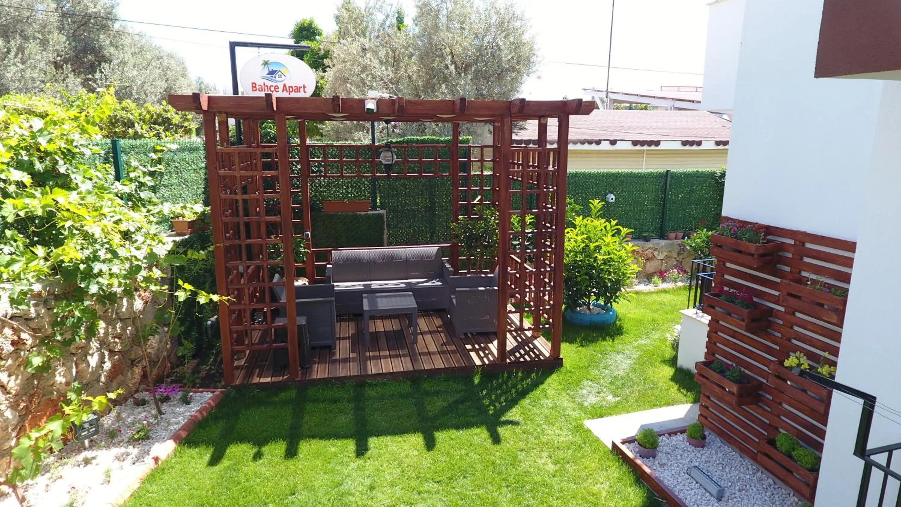 Garden view in Bahçe Apart