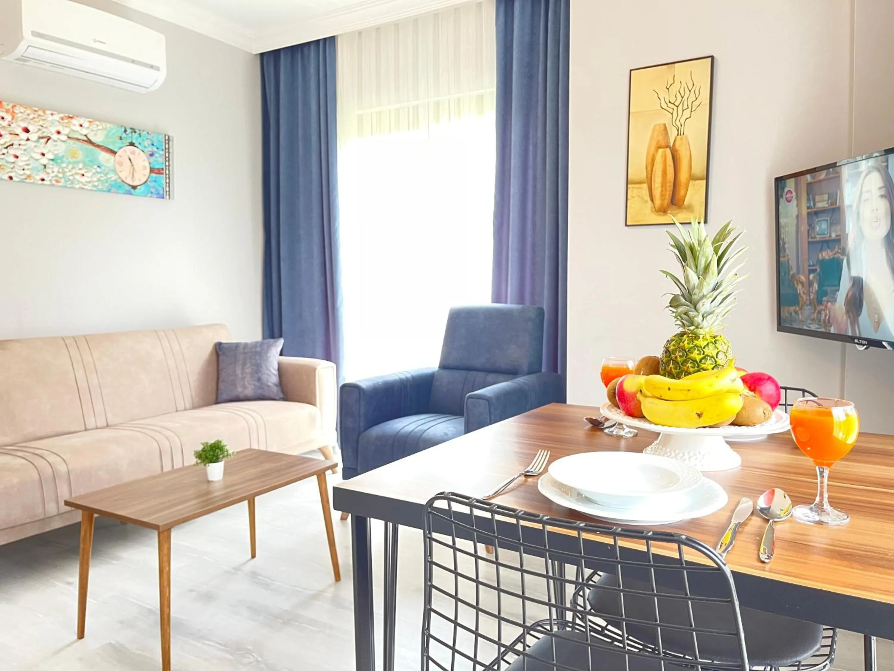 Seating area in Bahçe Apart