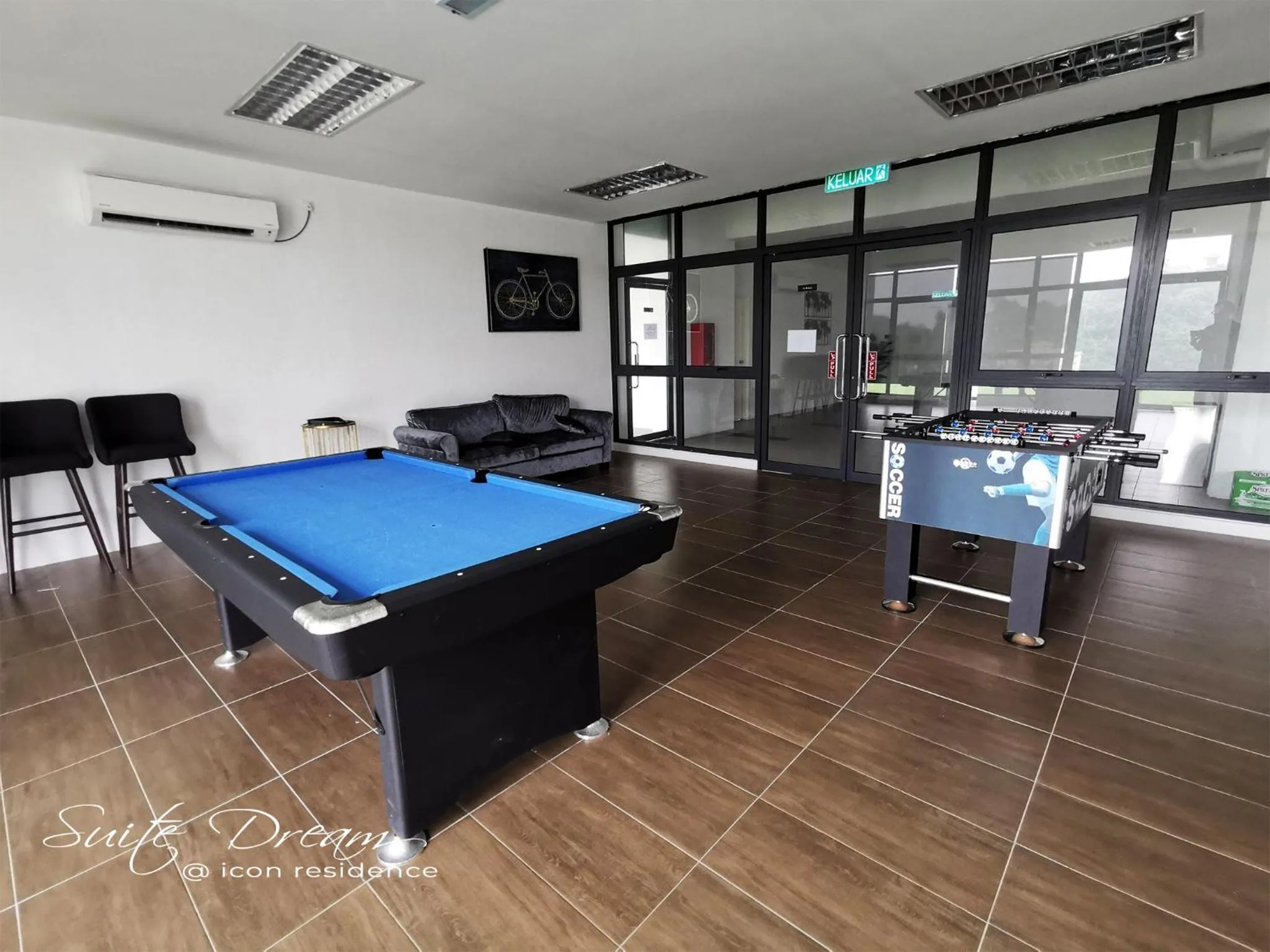 Billiard in Suite Dream@Icon Residence