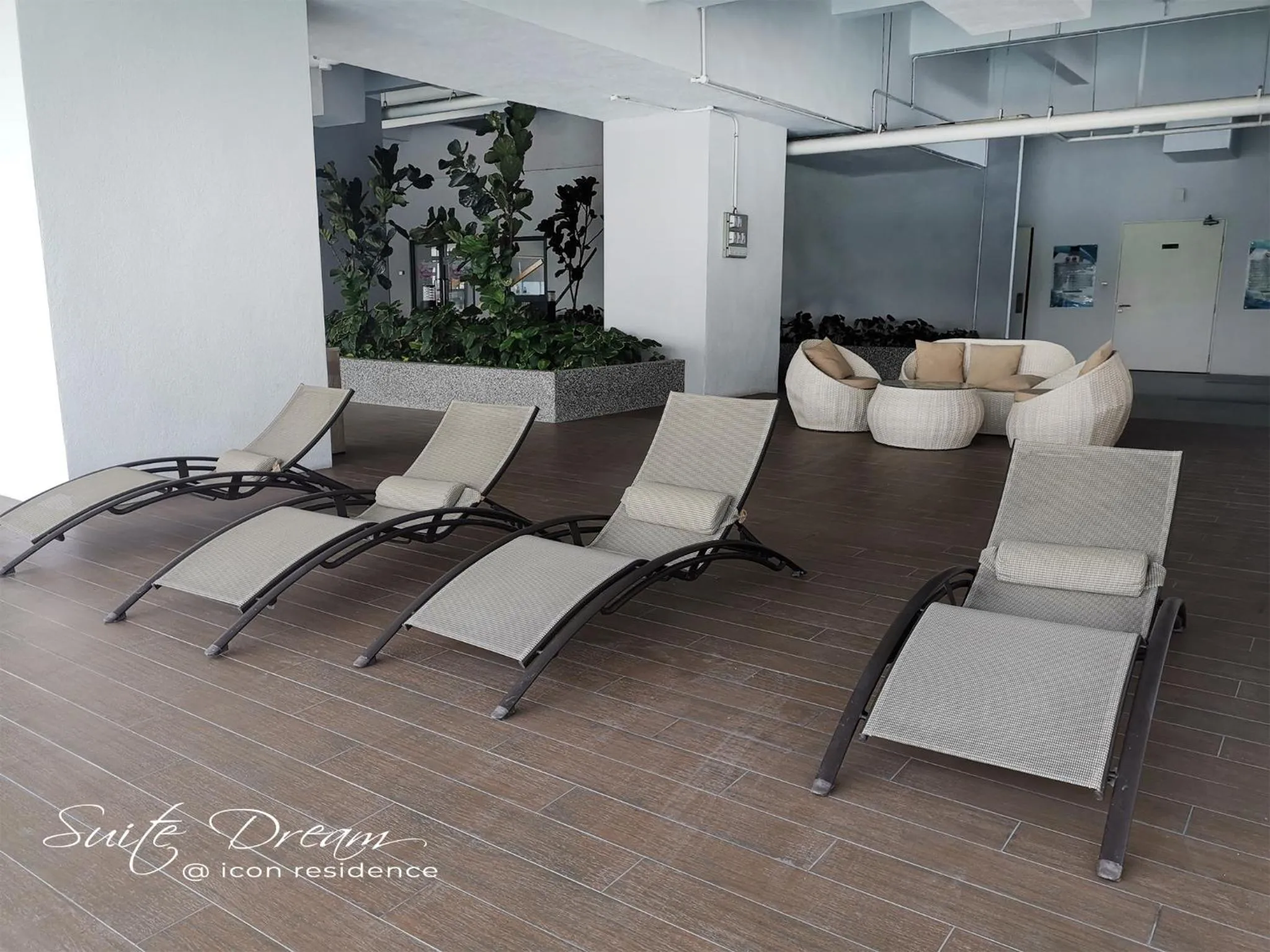 Swimming pool in Suite Dream@Icon Residence