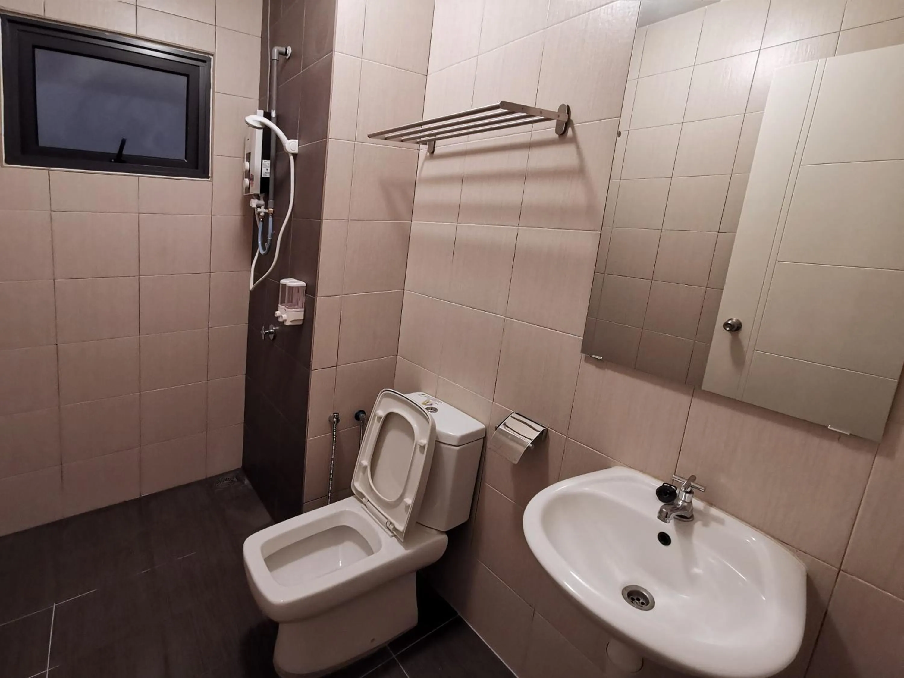Bathroom in Suite Dream@Icon Residence