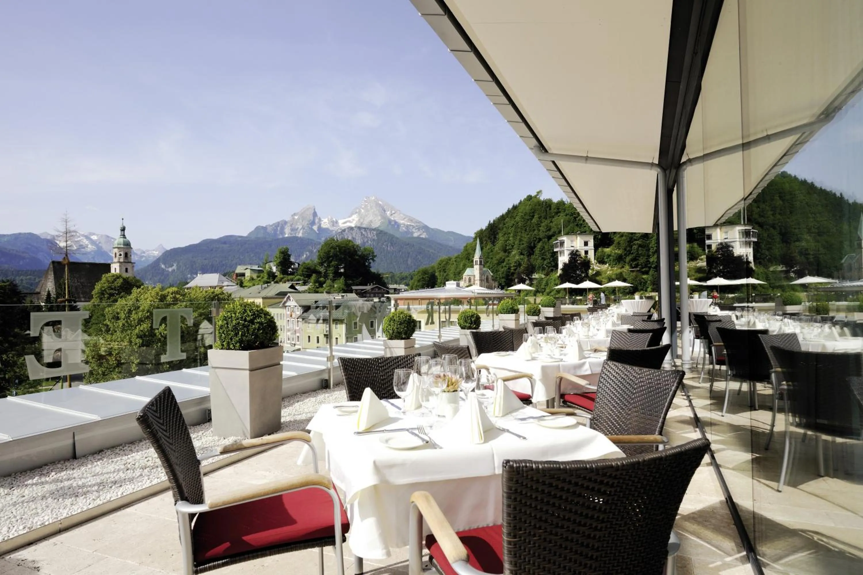 Restaurant/places to eat in Hotel EDELWEISS Berchtesgaden Superior
