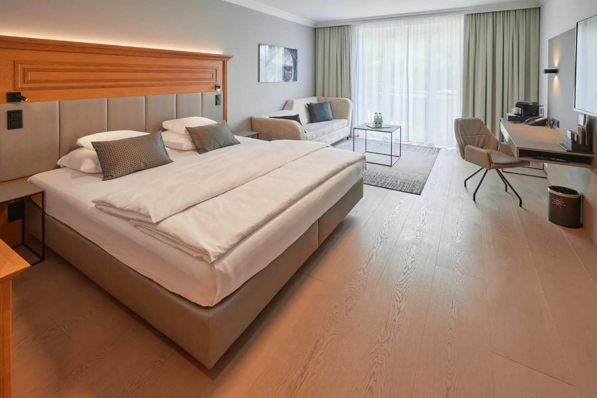 Bed in Hotel EDELWEISS Berchtesgaden Superior