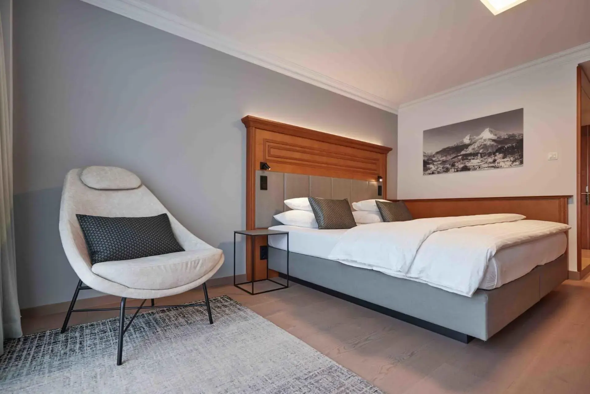 Superior Double Room in Hotel EDELWEISS Berchtesgaden Superior Superior Double Room in Hotel EDELWEISS Berchtesgaden Superior