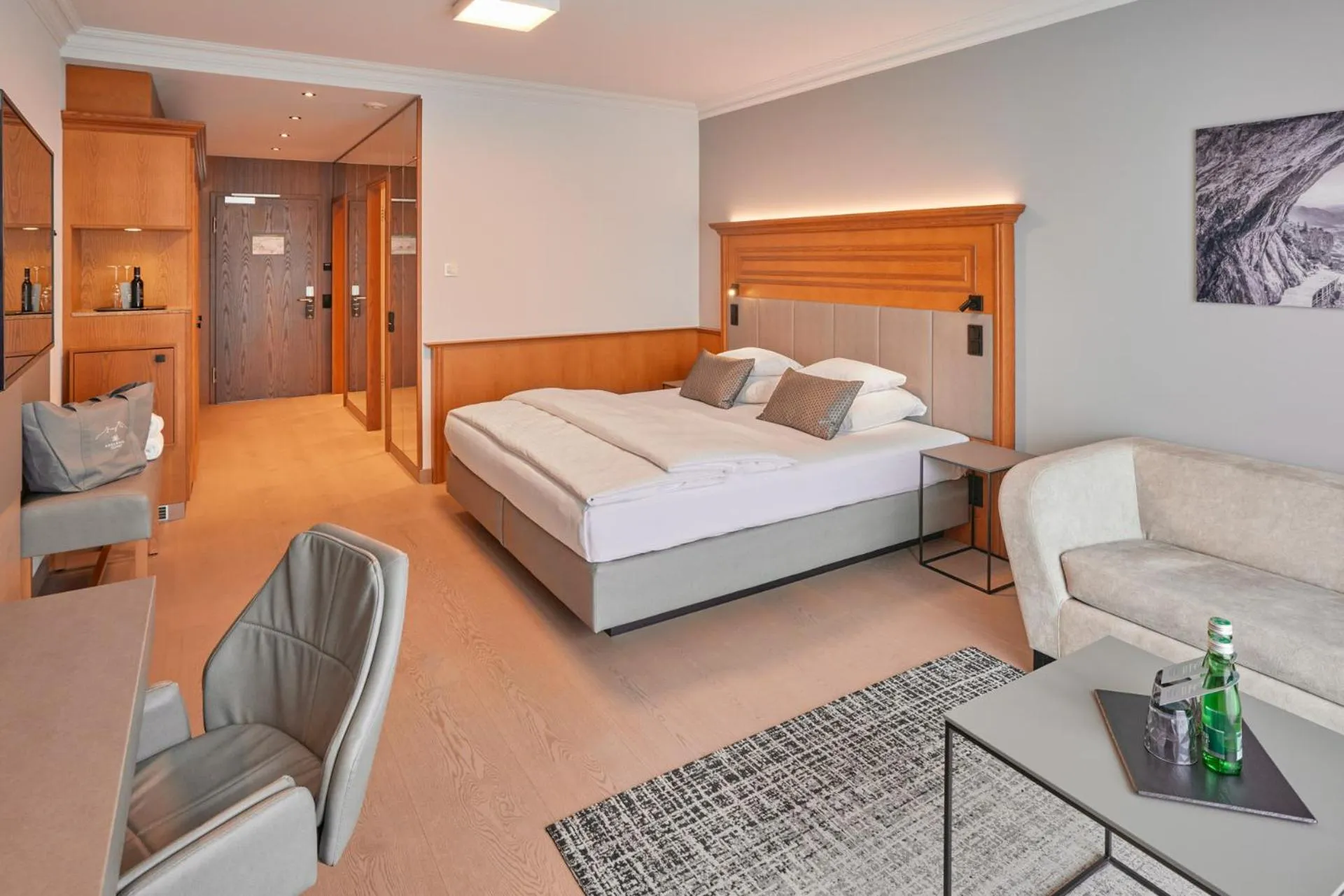 Bed in Hotel EDELWEISS Berchtesgaden Superior