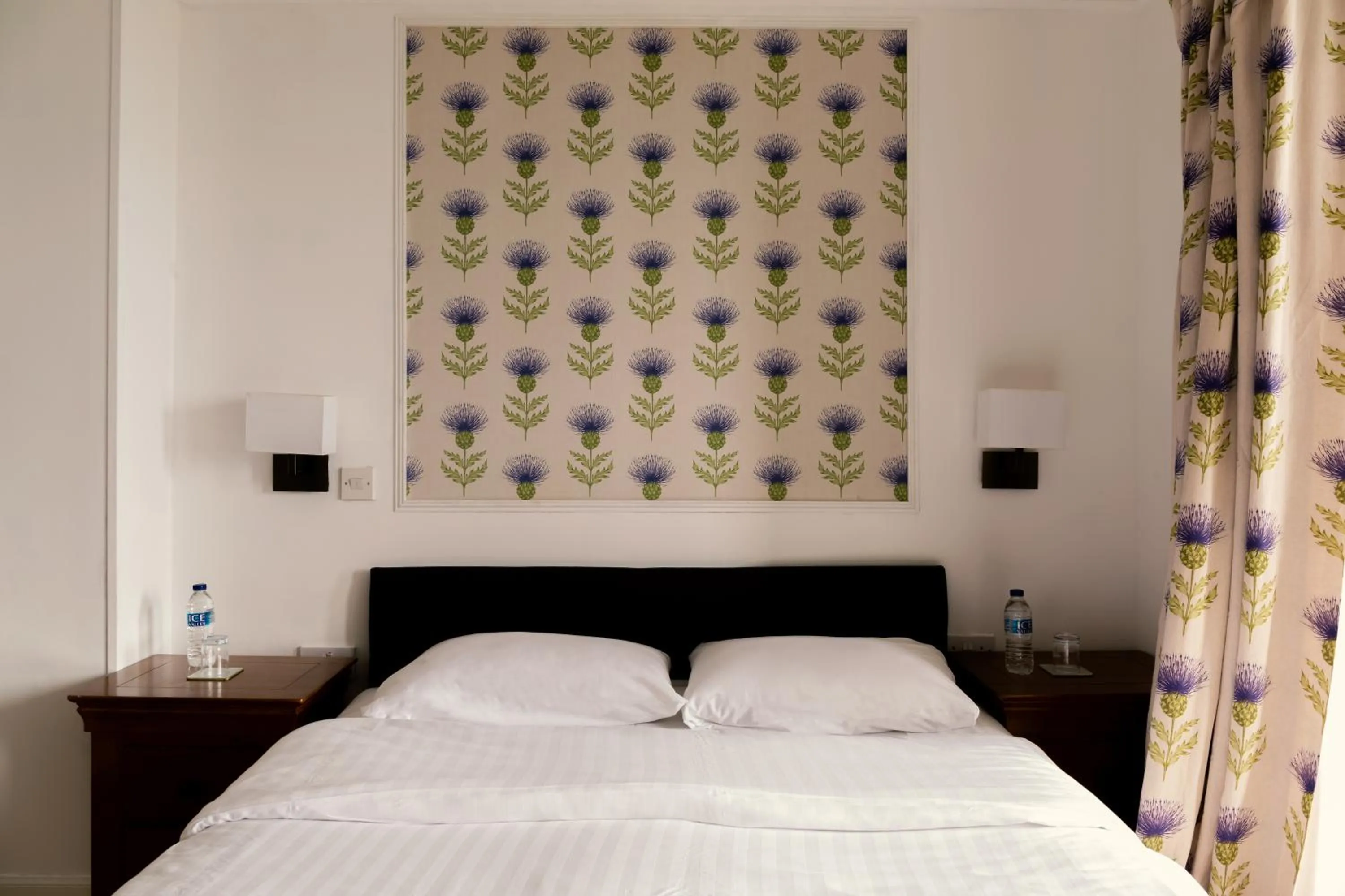 Bedroom, Bed in The Lodge on the Loch by OYO