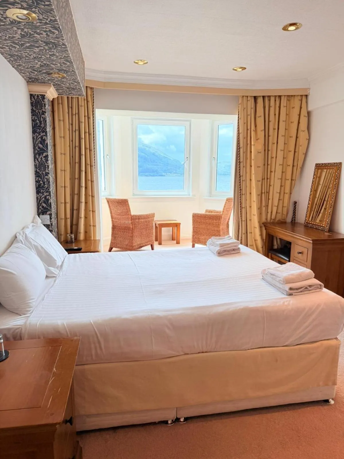 Bedroom, Bed in The Lodge on the Loch by OYO