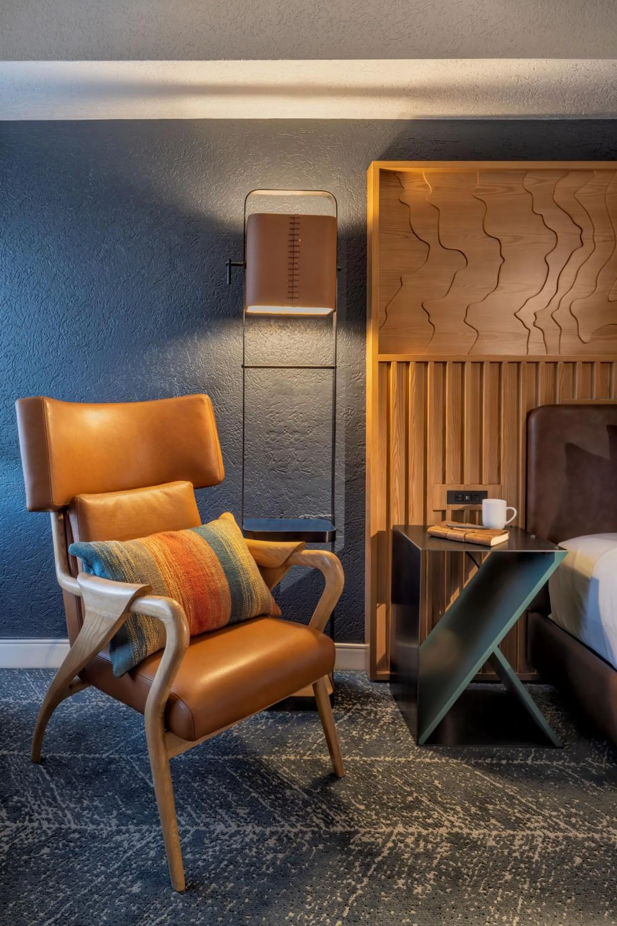 Standard King  in Aviator Hotel Anchorage