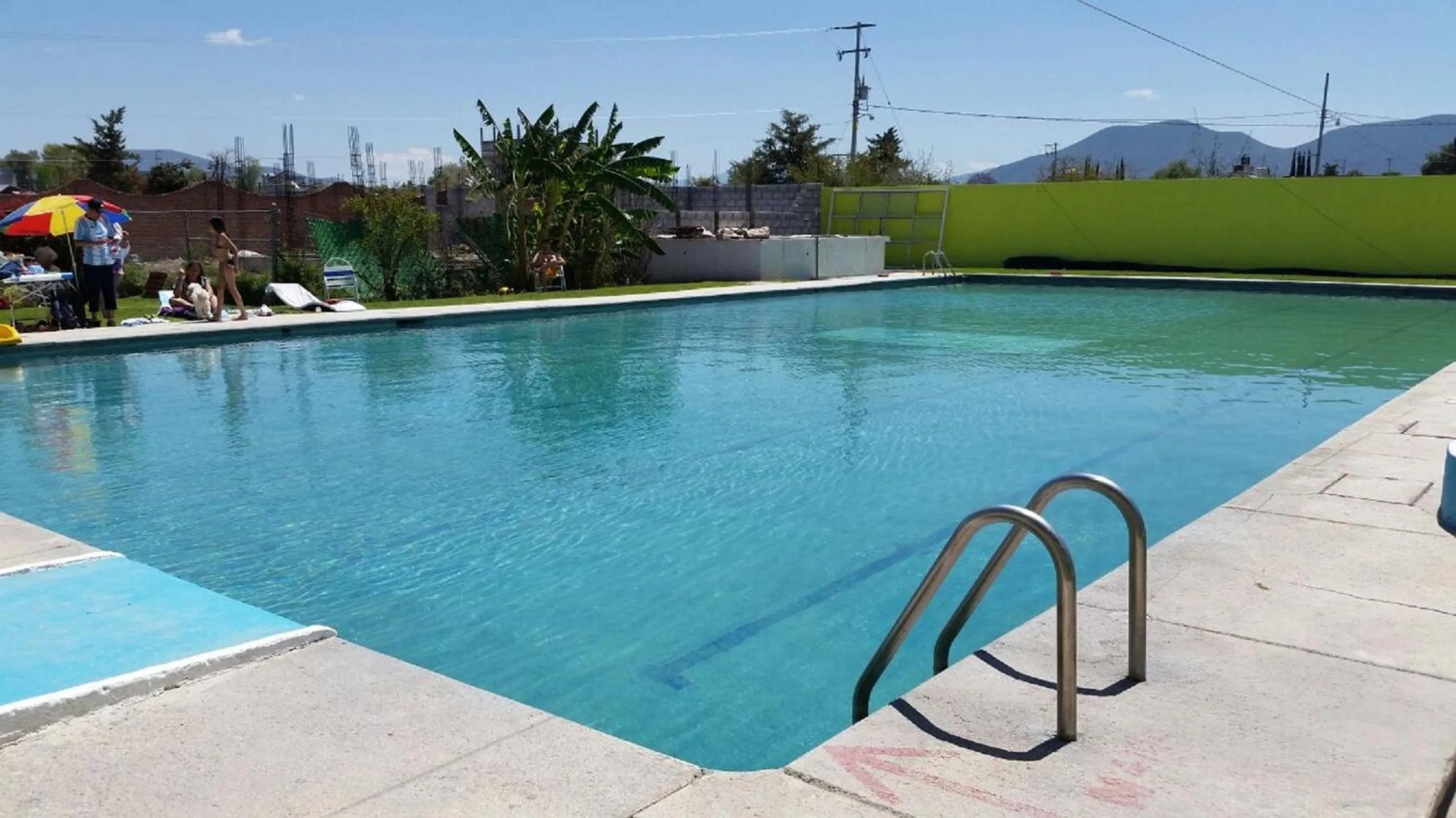 Swimming pool in Hotel Cipreses