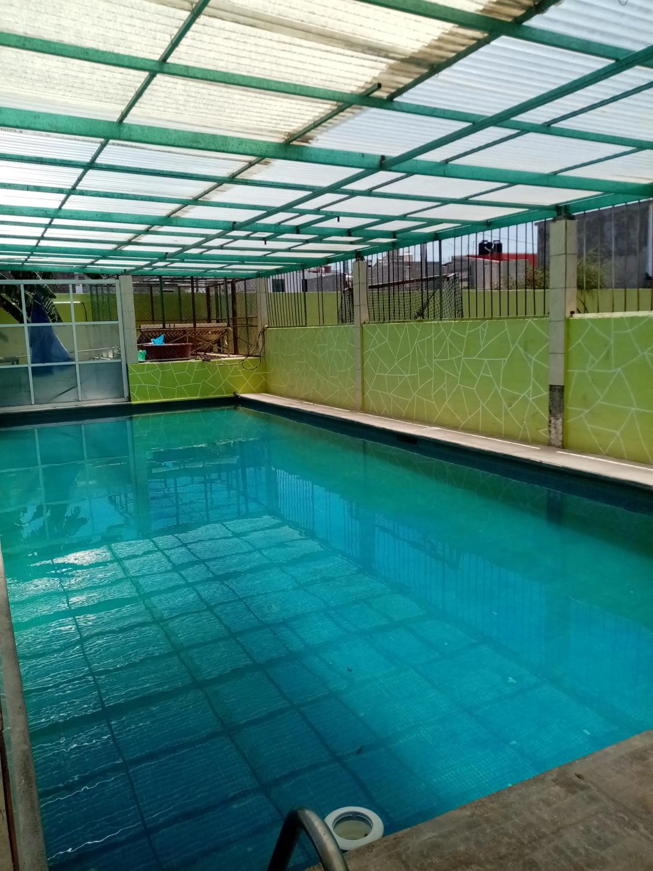 Swimming pool in Hotel Cipreses