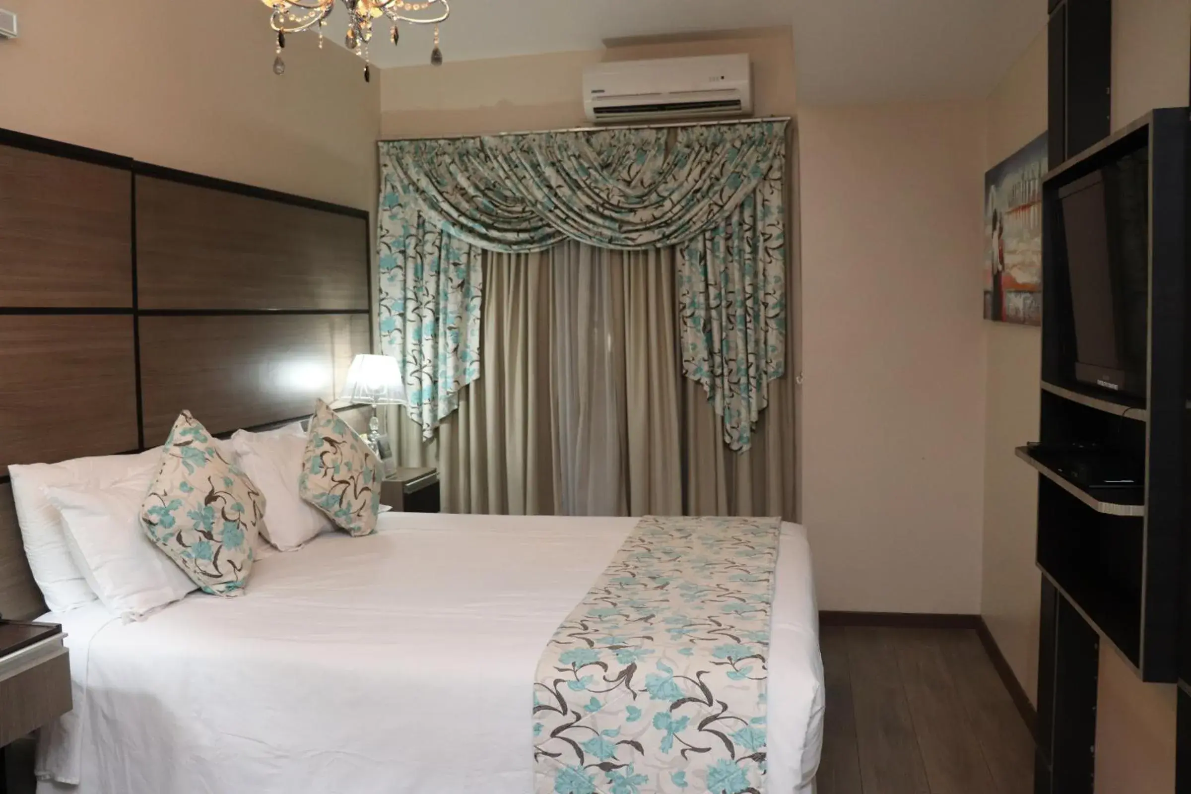 Superior Single Room in Luxsur Superior Single Room in Luxsur