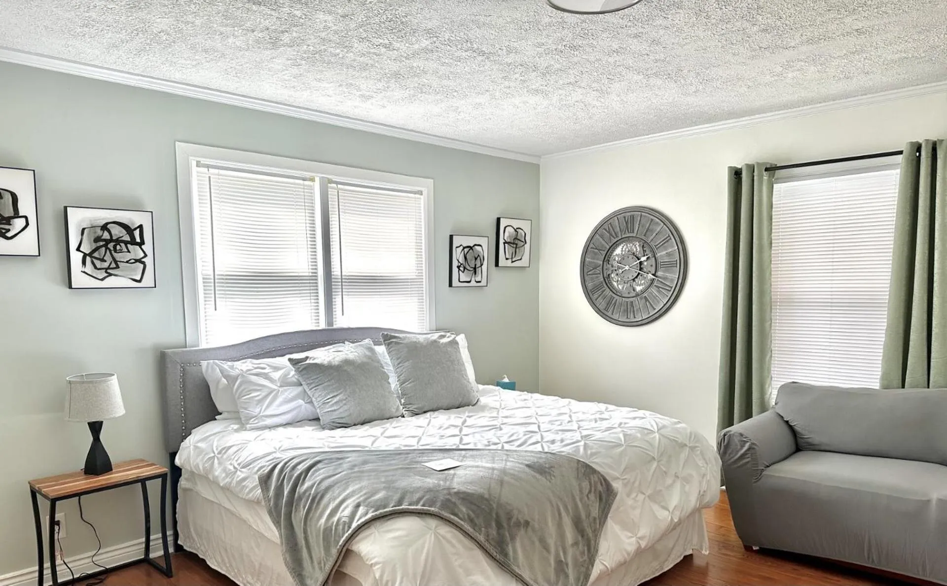 Bedroom, Bed in Speedway Legacy Inn