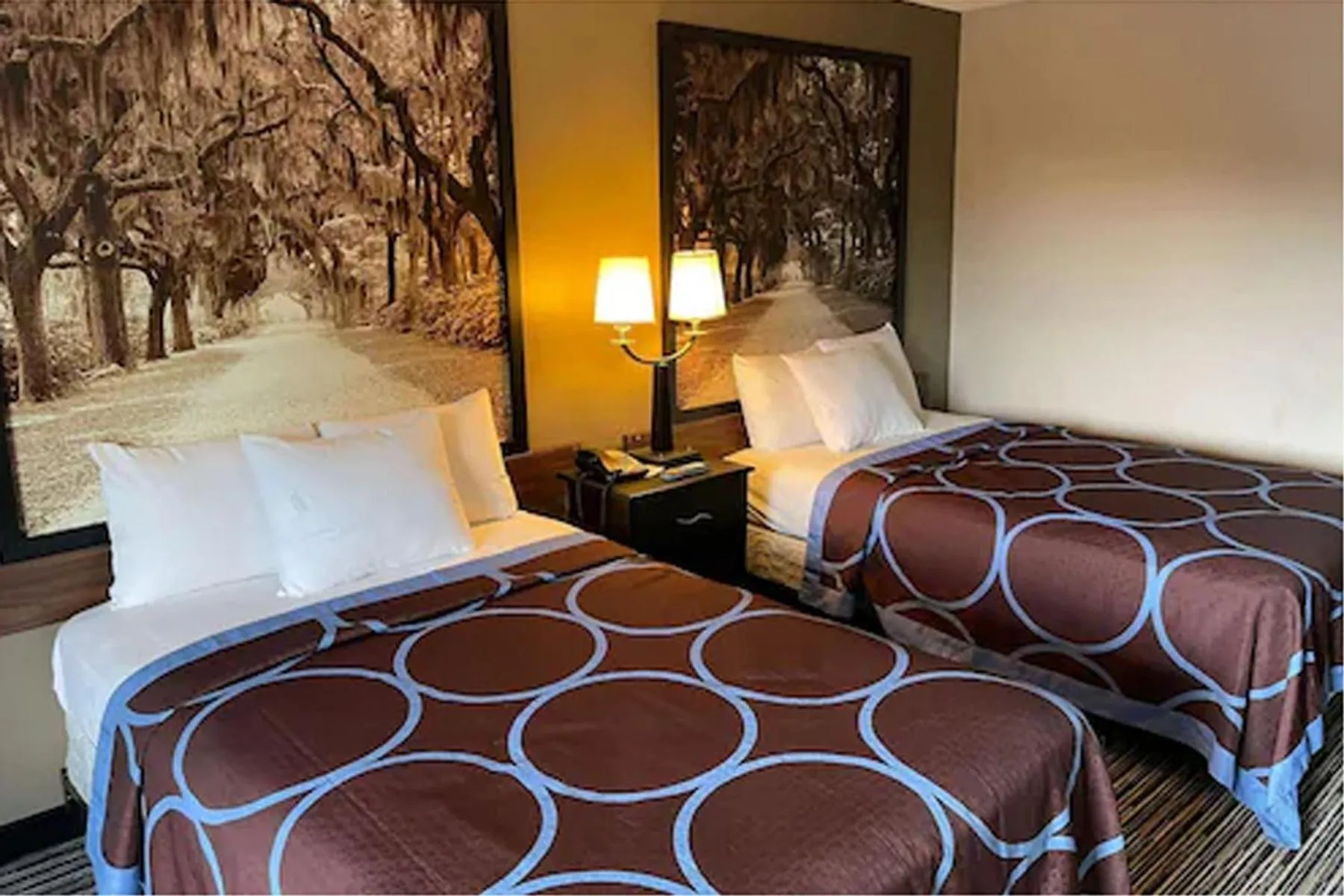 Bed in Super 8 by Wyndham Elberton