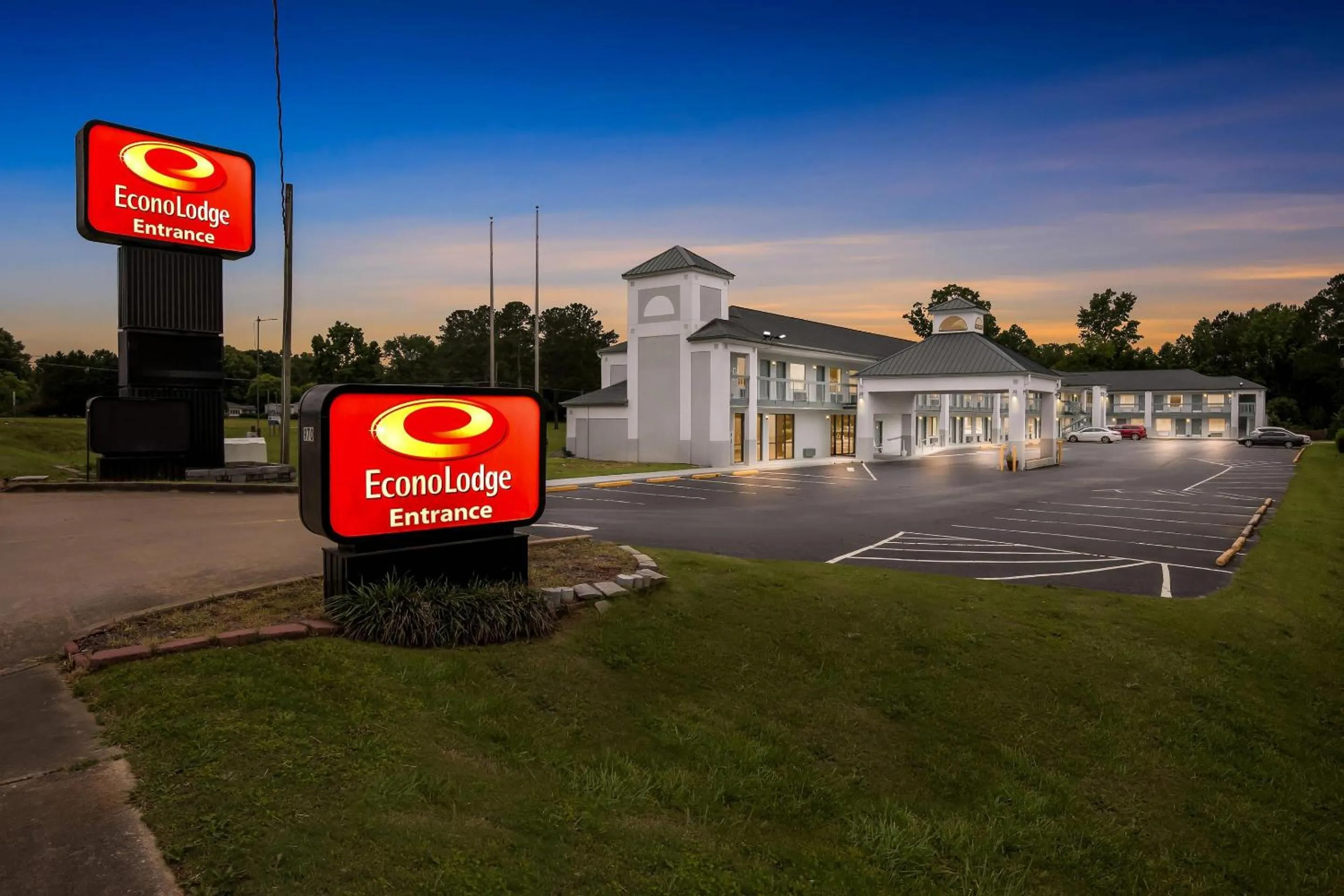 Property building in Econo Lodge Elberton