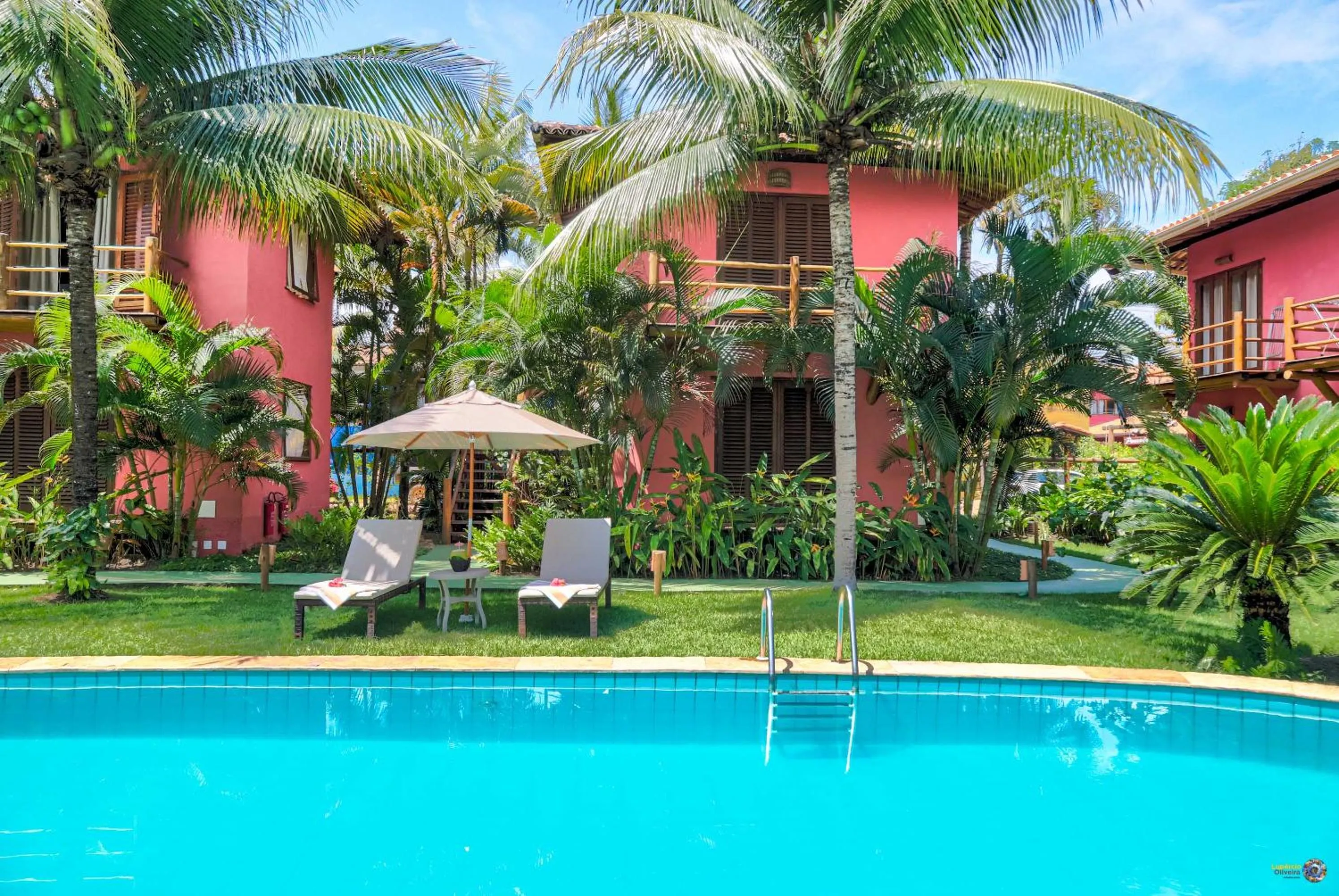 Swimming pool in Pousada Vira Canoa