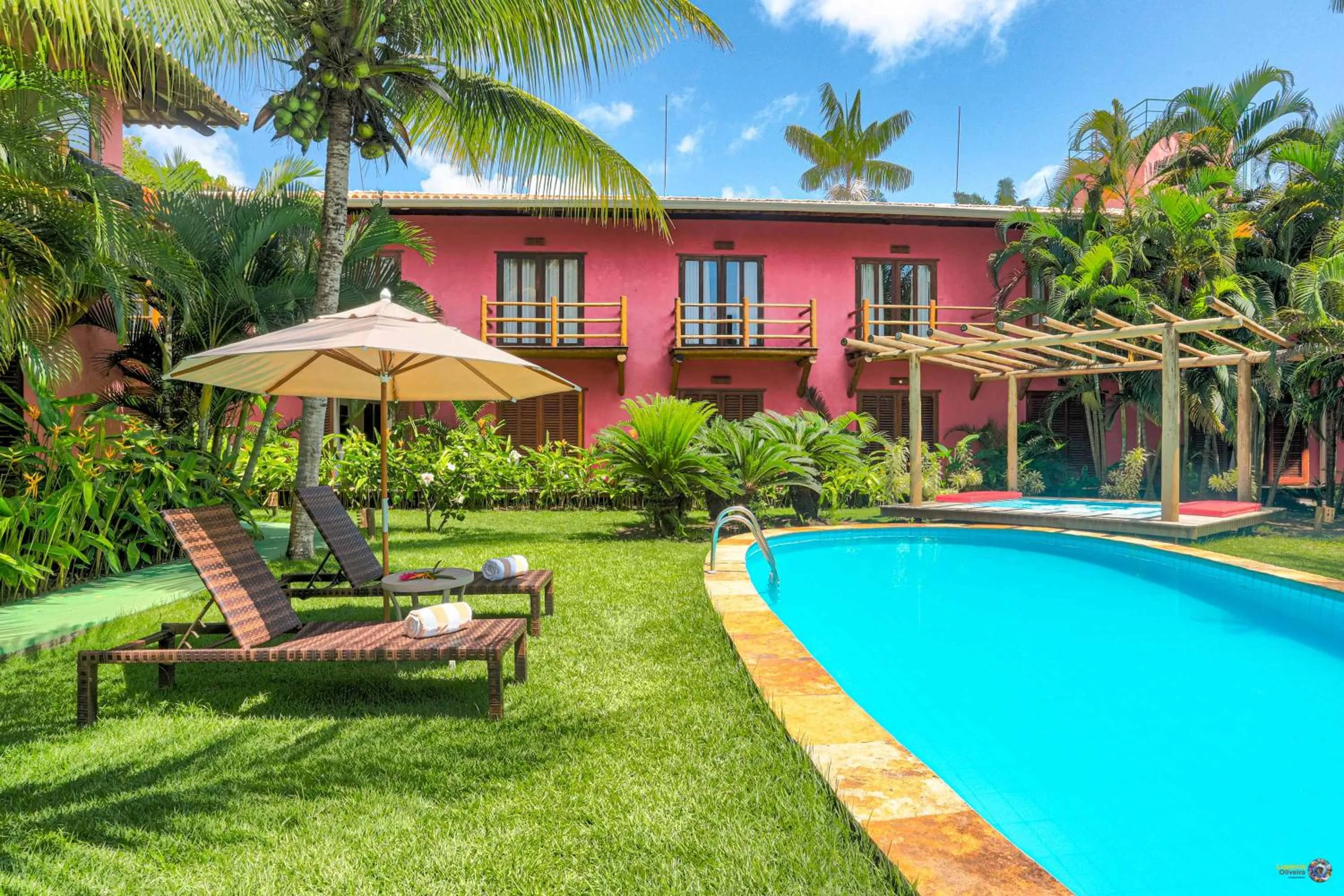 Swimming pool in Pousada Vira Canoa