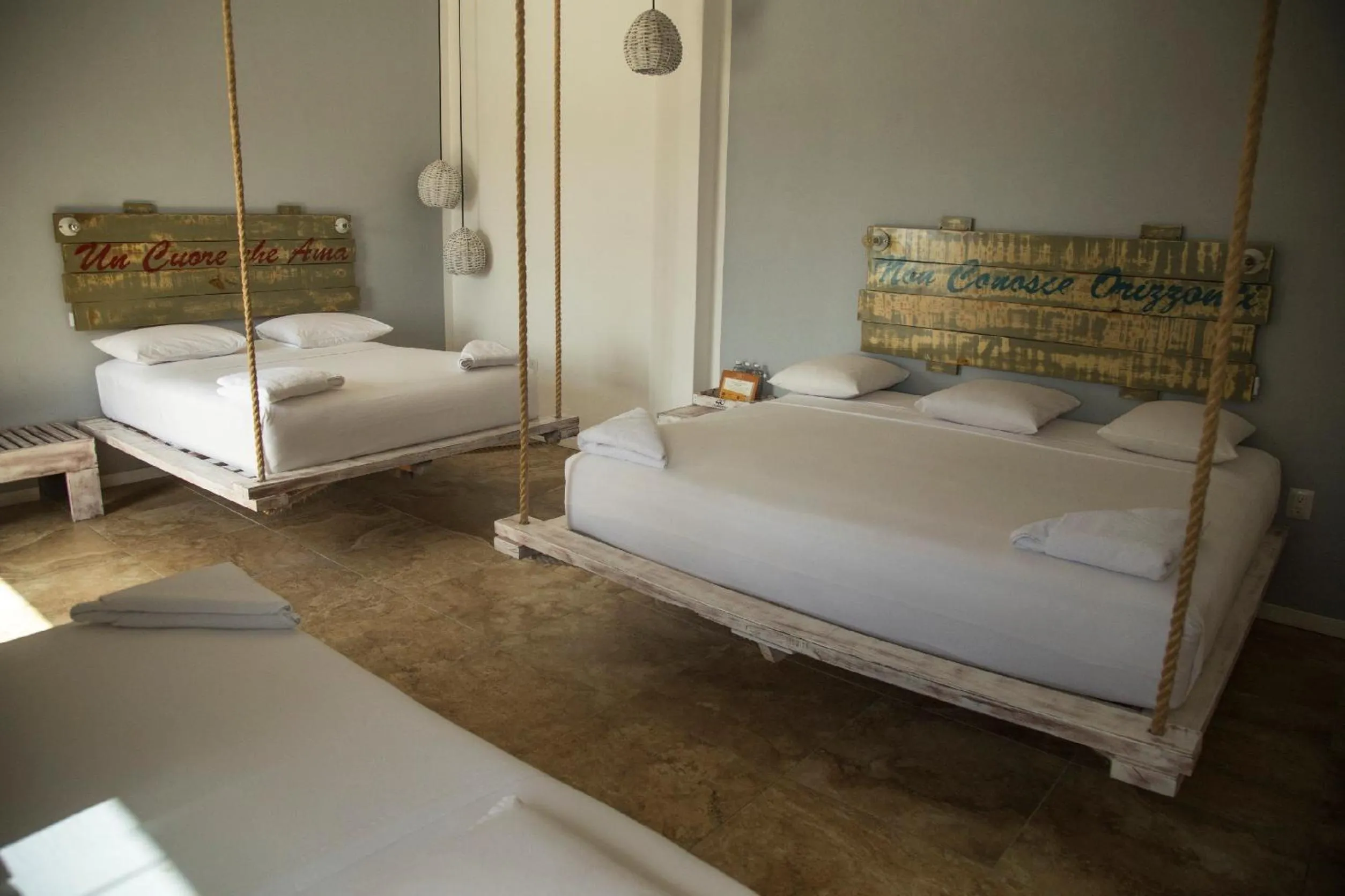 Photo of the whole room, Bed in 40 Cañones