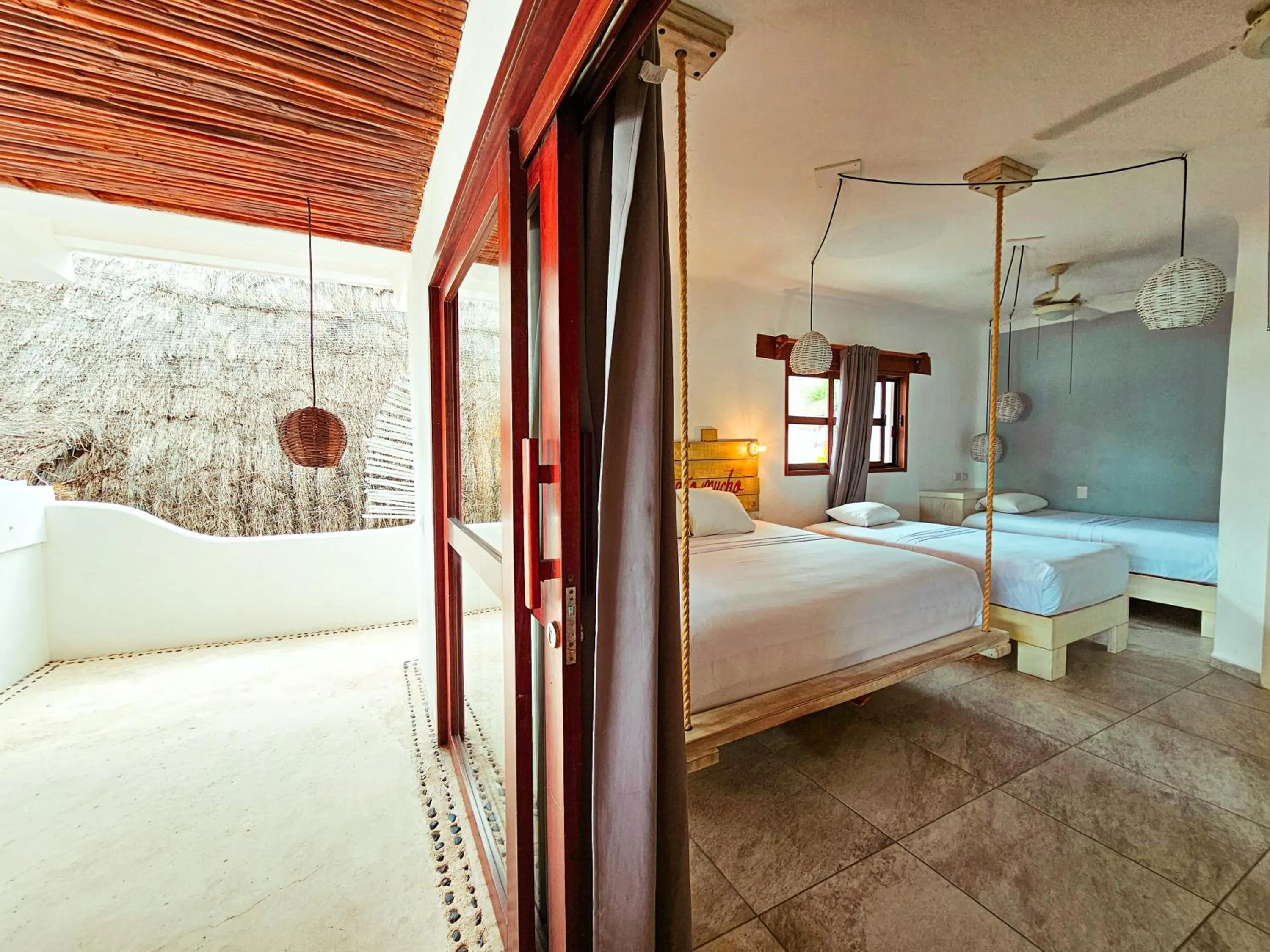 Photo of the whole room, Bed in 40 Cañones