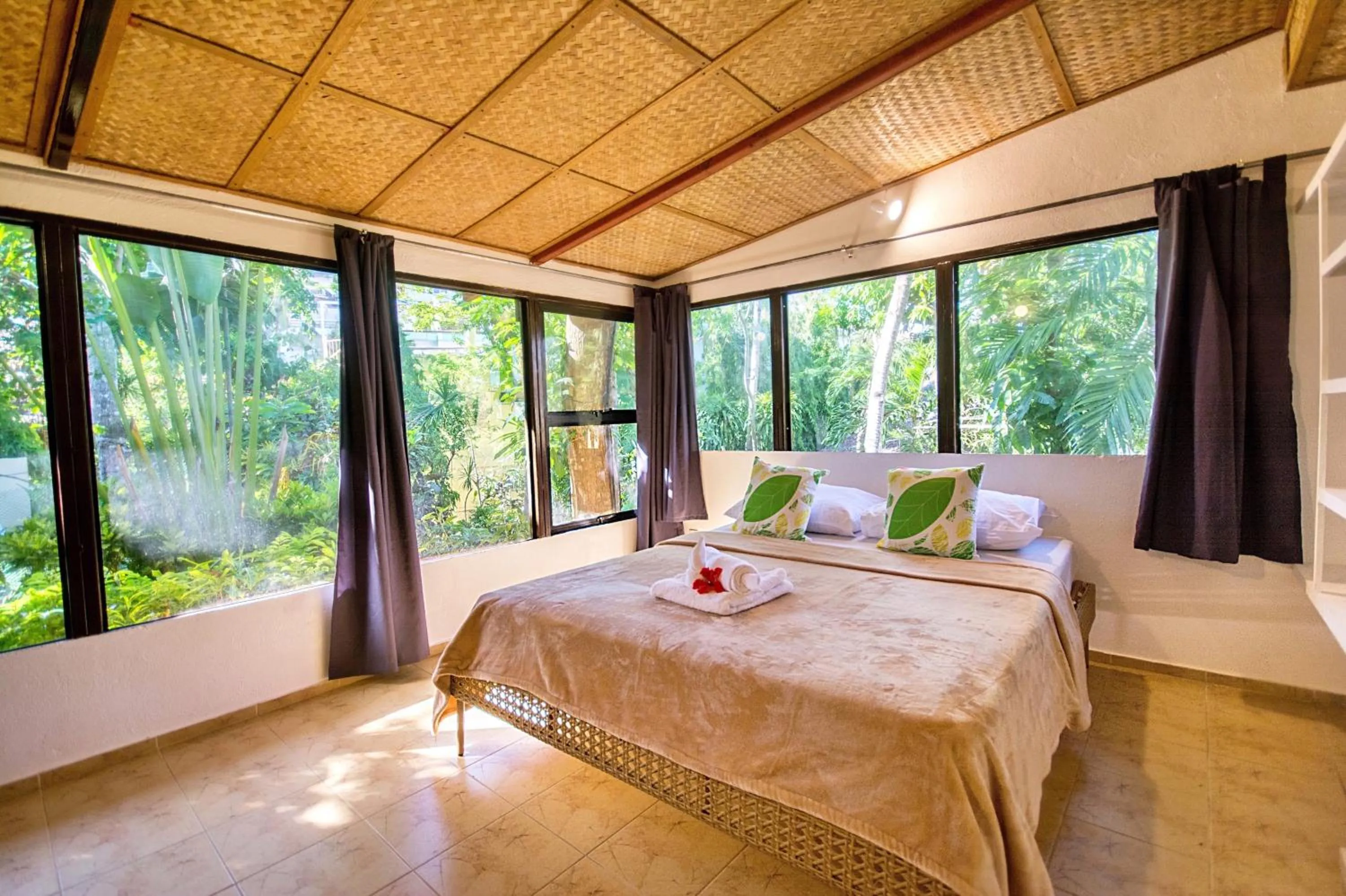 Bedroom, Bed in Ralph's Place