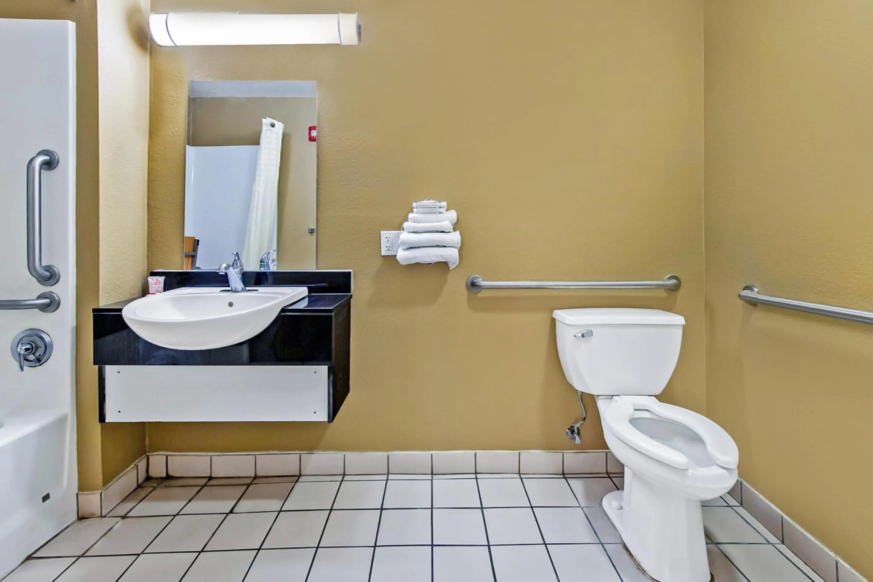 Bathroom in OYO Hotel Lake Charles Hwy 10