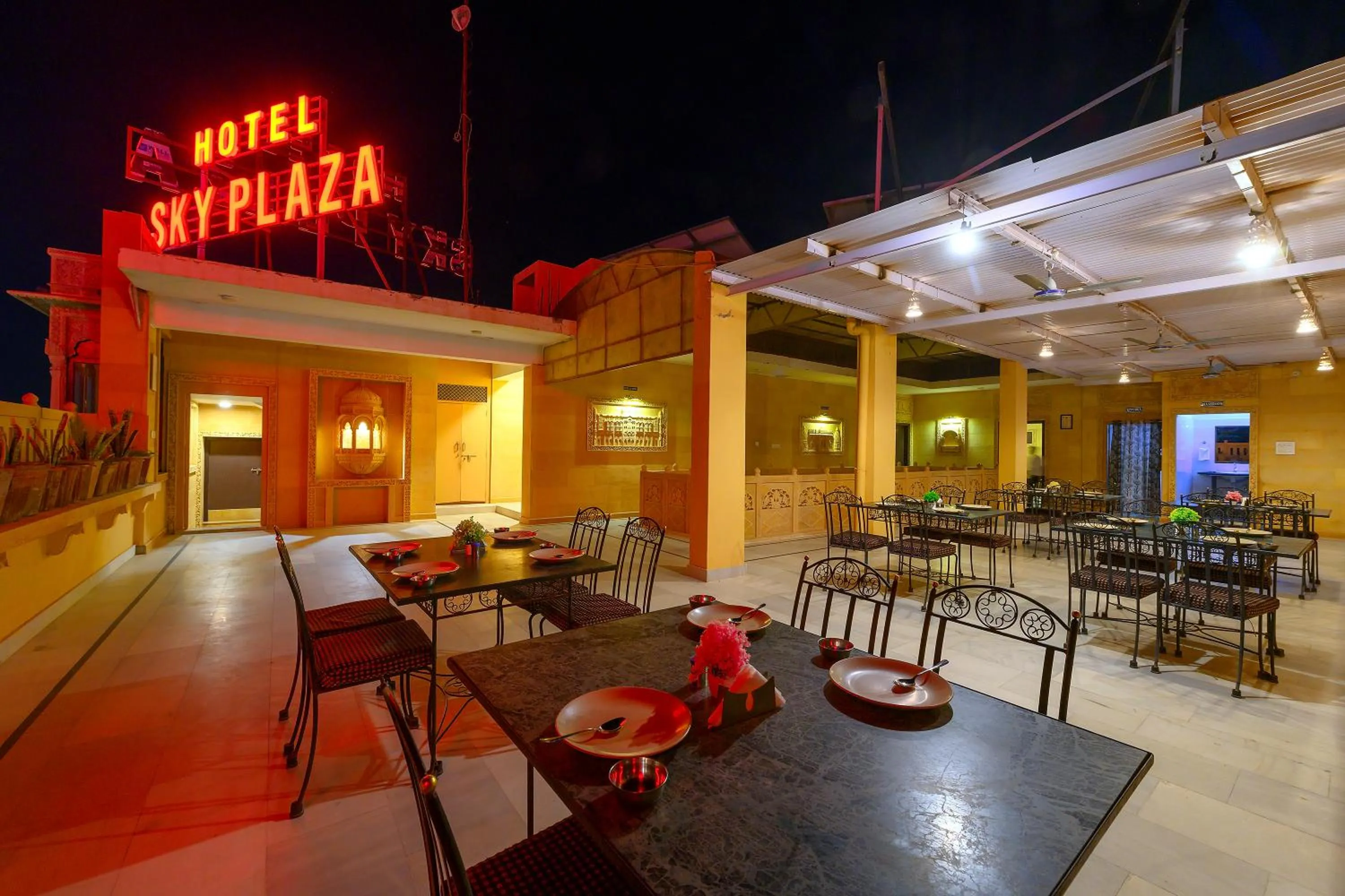 Patio in Hotel Sky Plaza - Best ever view of Jaisalmer Fort