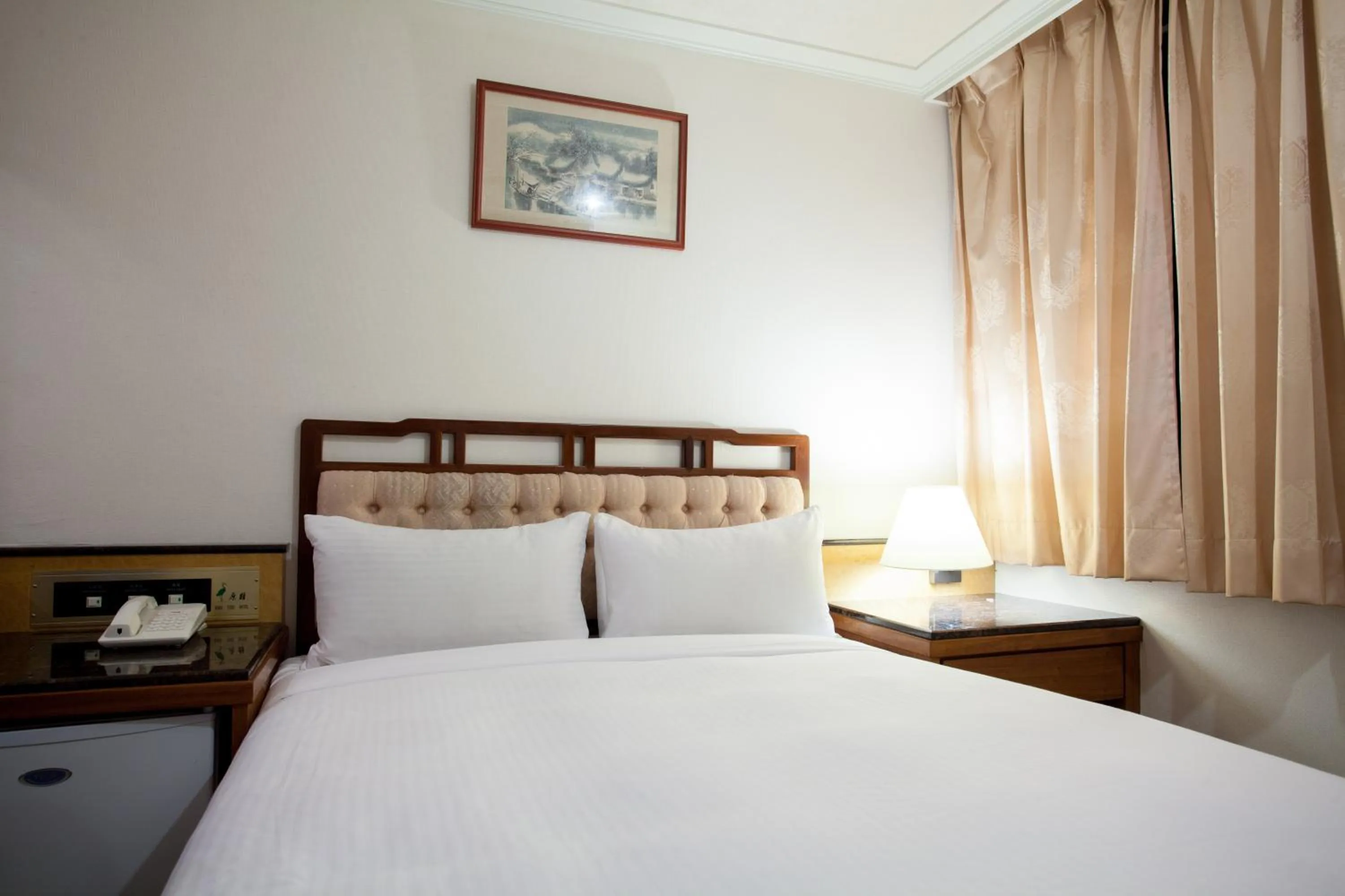 Bed in Hara Zuru Hotel