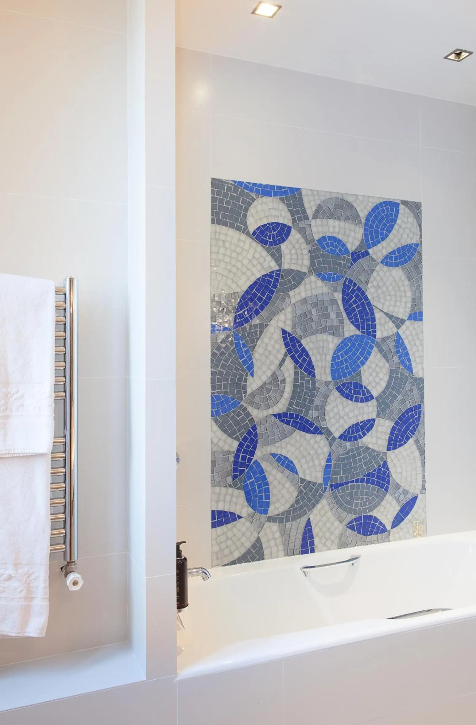 Bathroom in Hôtel Aiglon