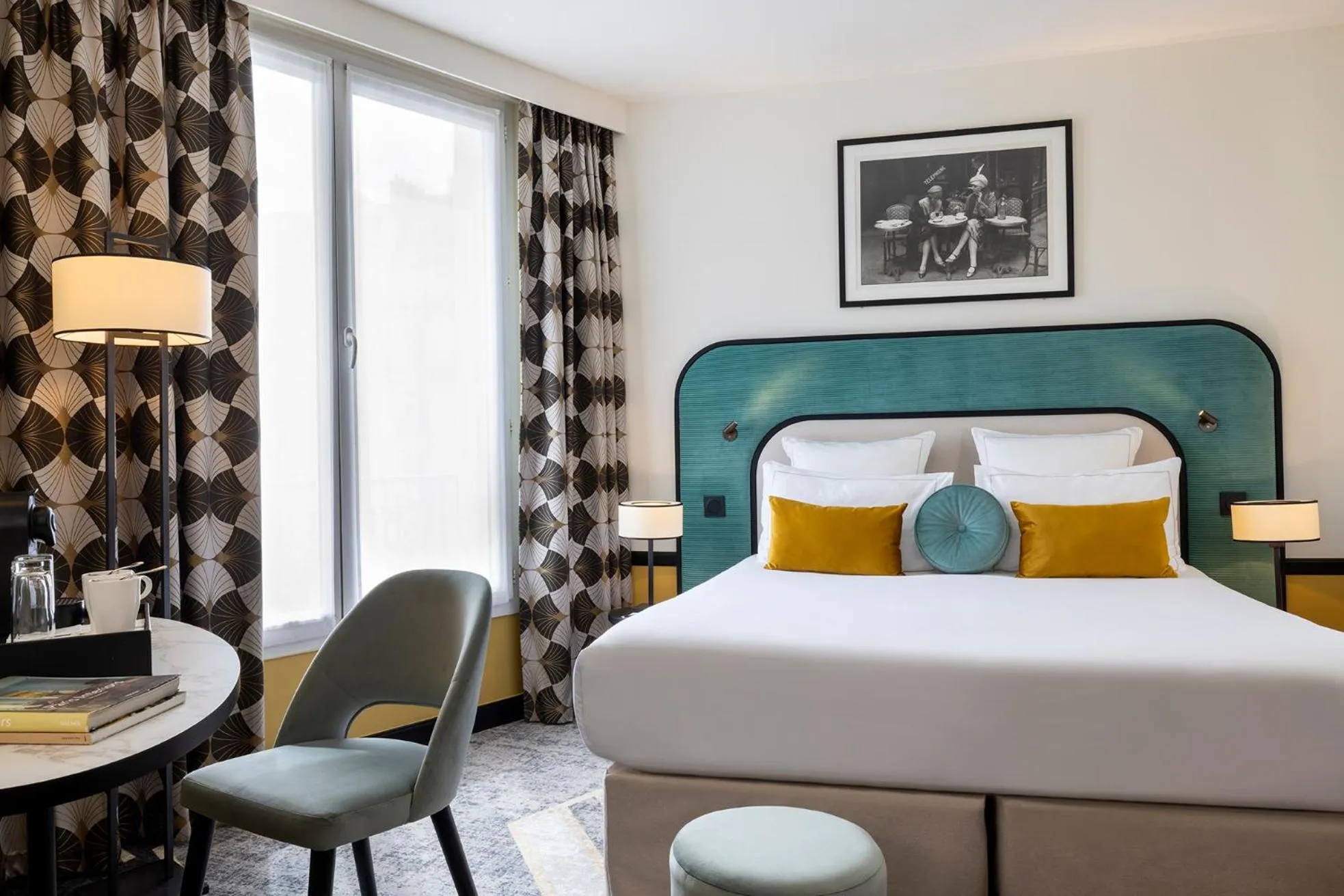 Photo of the whole room, Bed in Hôtel Aiglon