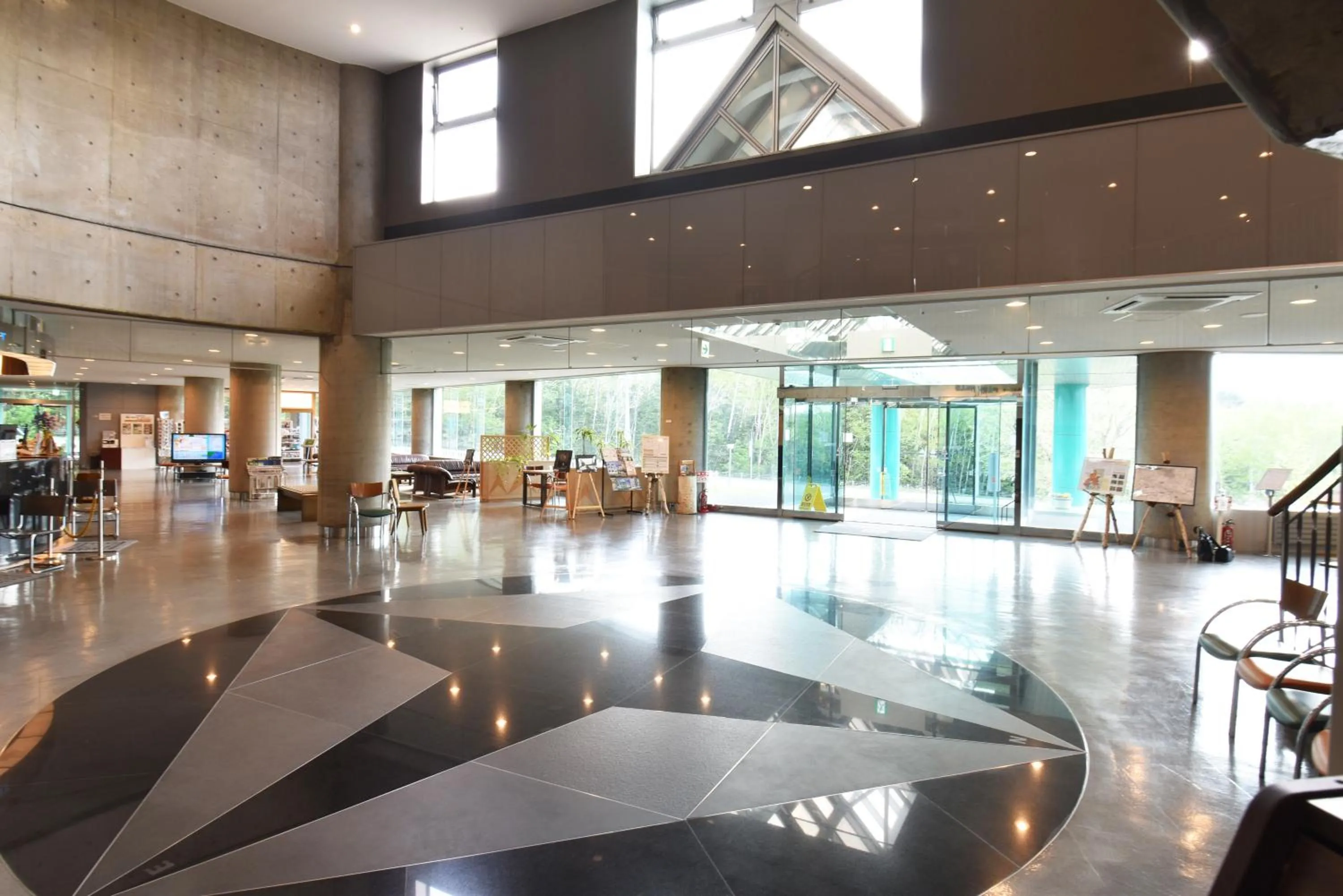 Lobby or reception in Biei Shirogane Onsen Hotel Park Hills