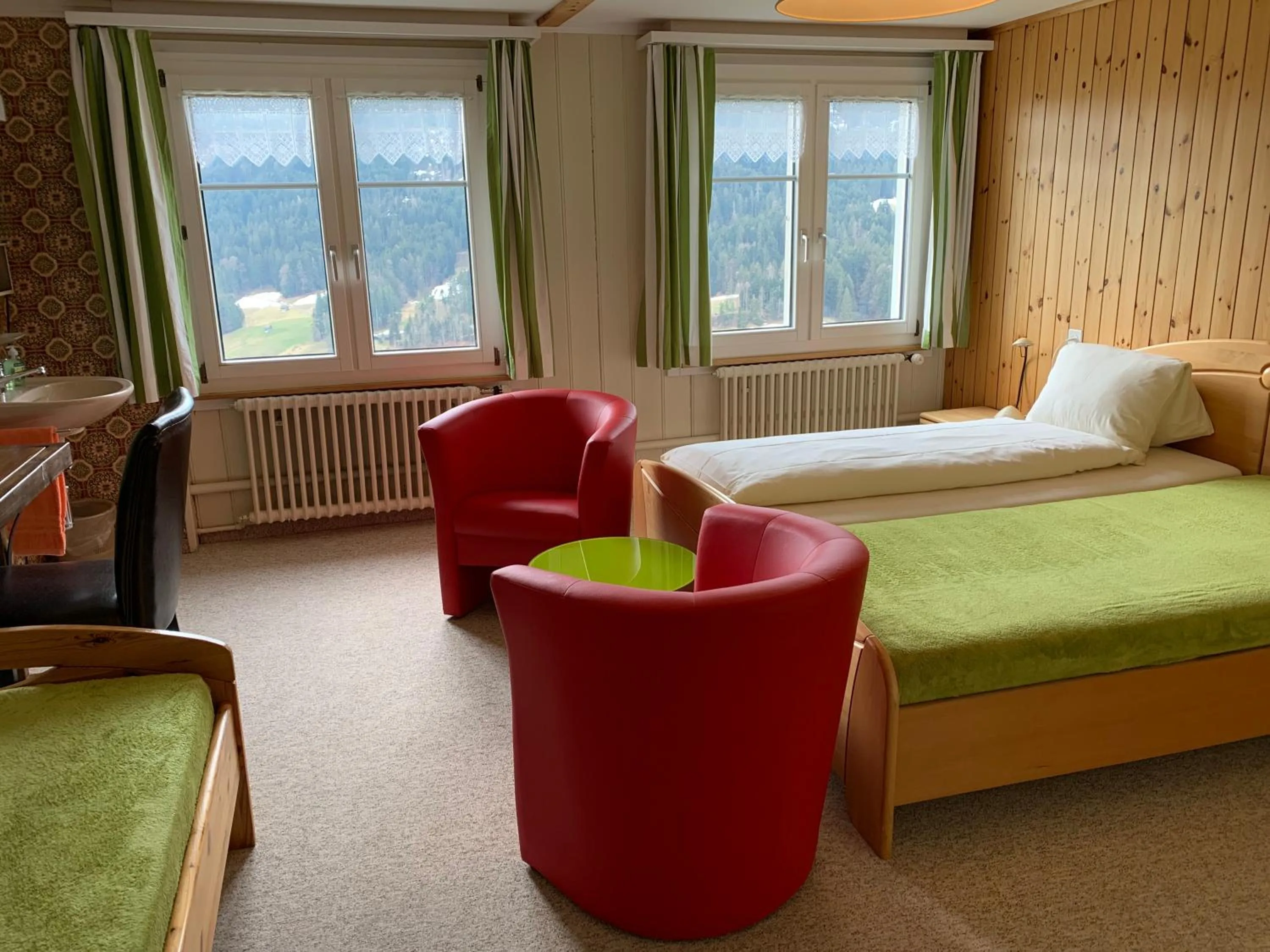 Zimmer & z'Morgä Schönenboden