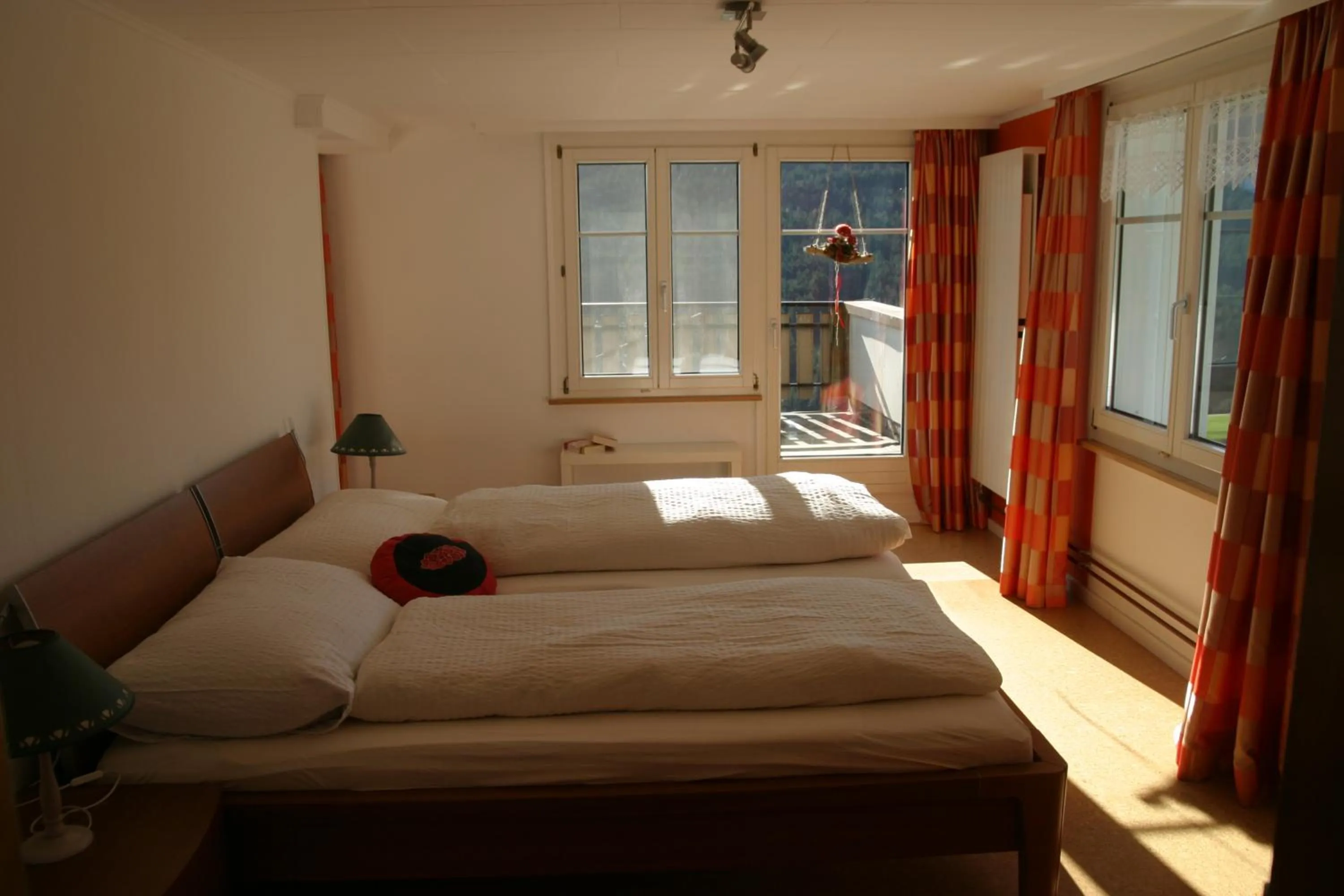 Zimmer & z'Morgä Schönenboden