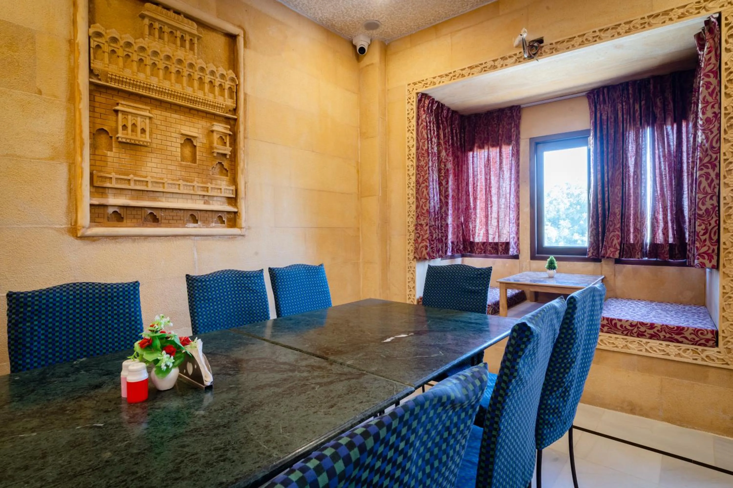 Restaurant/places to eat in Hotel Akashdeep - Located City Centre