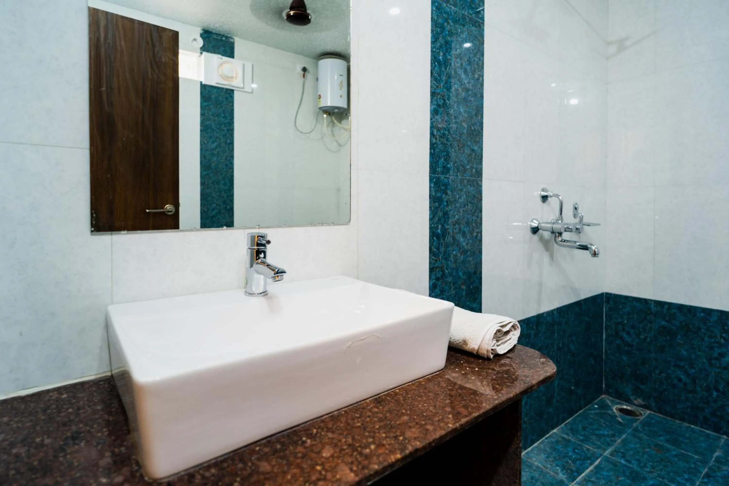 Shower in Hotel Akashdeep - Located City Centre